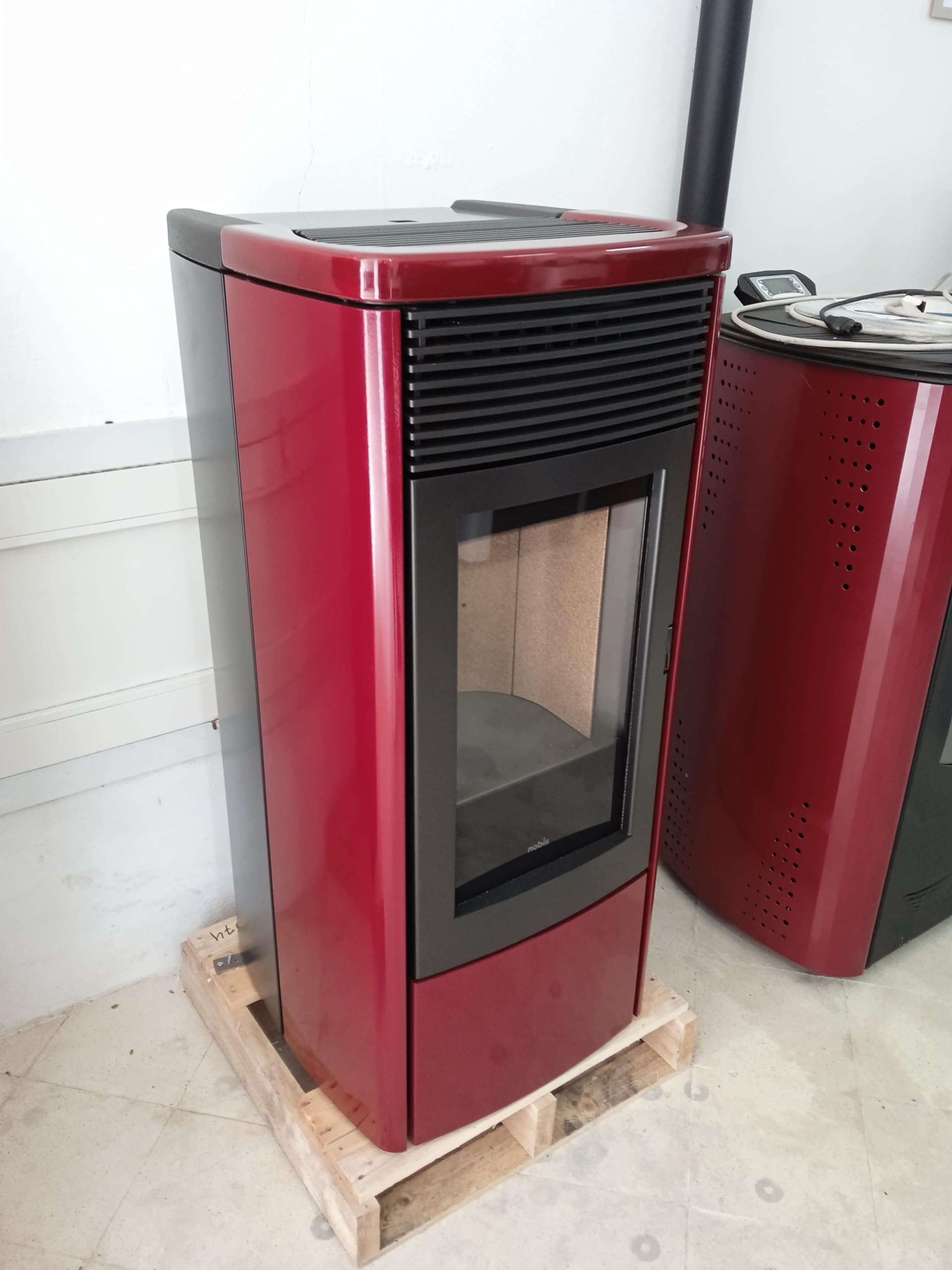 Estufa de pellets Nobis modelo A10 Plus V Zen. - Burdeos