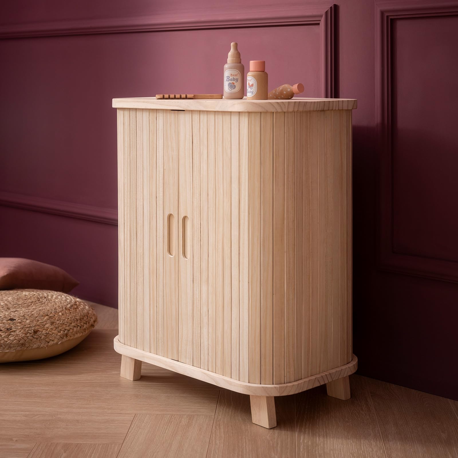 howa Armadio per bambole in legno Grace – Mobili per bambole con porta scorrevole, asta appendiabiti, mensola e 3 grucce 2670