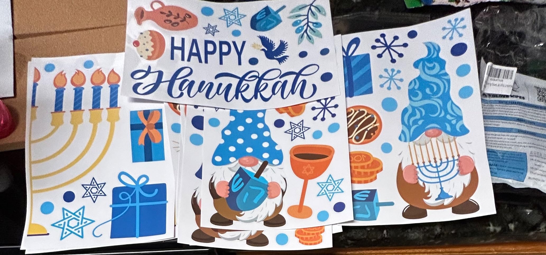 Hanukkah gel clings