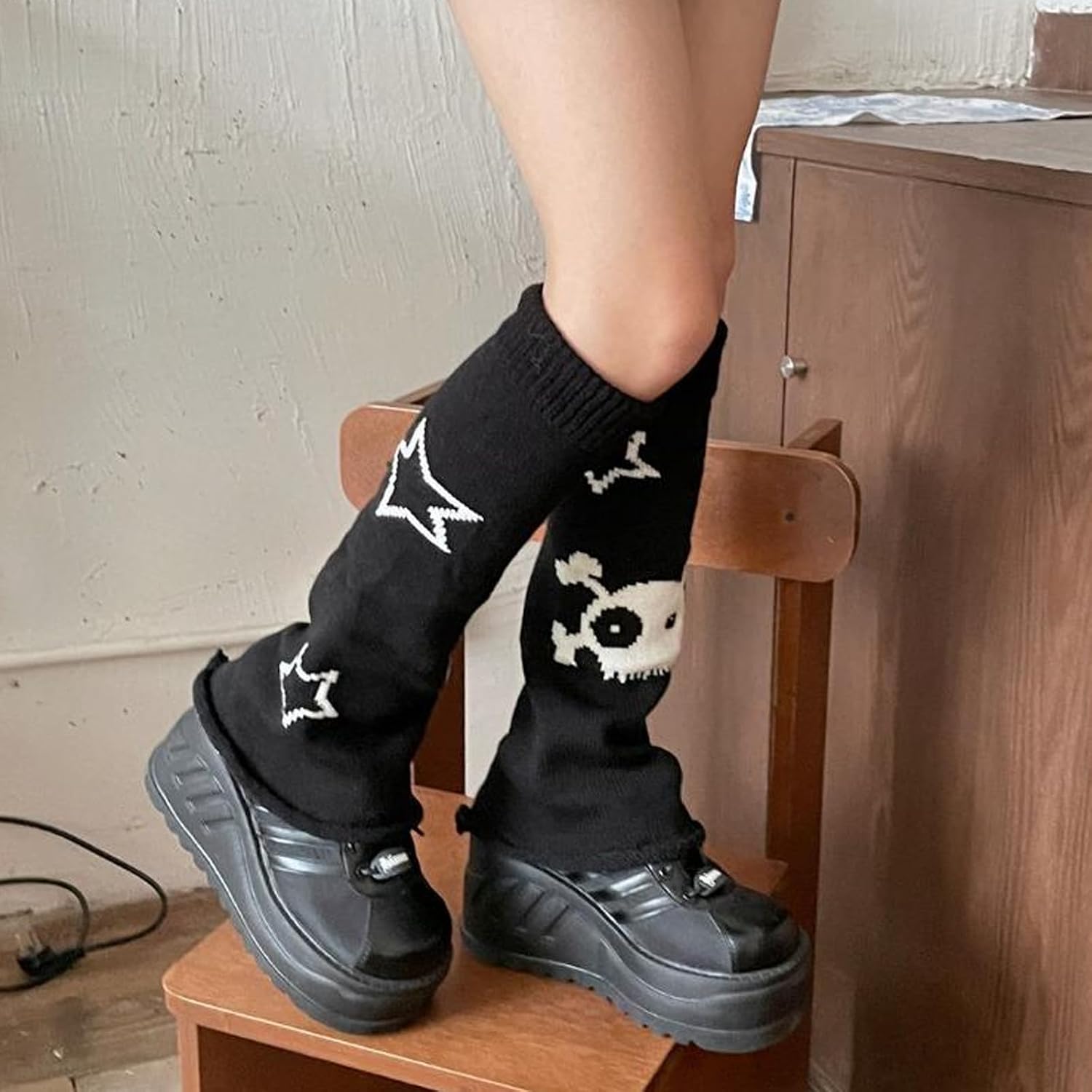 2 Pair Star Arm Warmers Y2k and Leg Warmers Y2k, Cute Black Arm Warmers Women, Harajuku Accessories, Black Japanese Clothes Style Fsahion Fingerless Cute Gloves for Girls