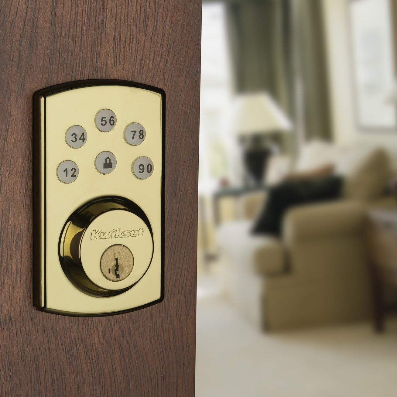 Kwikset 907 Powerbolt 2.0 Electronic Deadbolt featuring SmartKey in Polished Brass