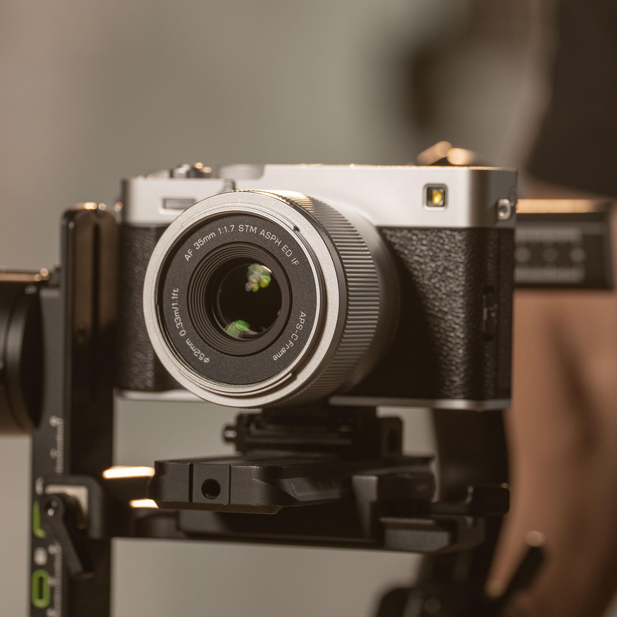 VILTROX 35mm f/1.7 XF Obiettivo, 35mm F1.7 XF Messa a Fuoco Automatica Ampia Apertura Obiettivo APS-C Prime Compatibile con Fotocamere Fujifilm XF-Mount X-E4 X-H1 X-Pro3 X-S10 X-T4 X-T10 X-T20