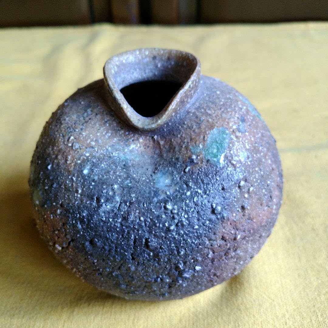 Amazon.co.jp: 163 笠間焼、磯秀和（刻印 秀）変形口一輪挿し