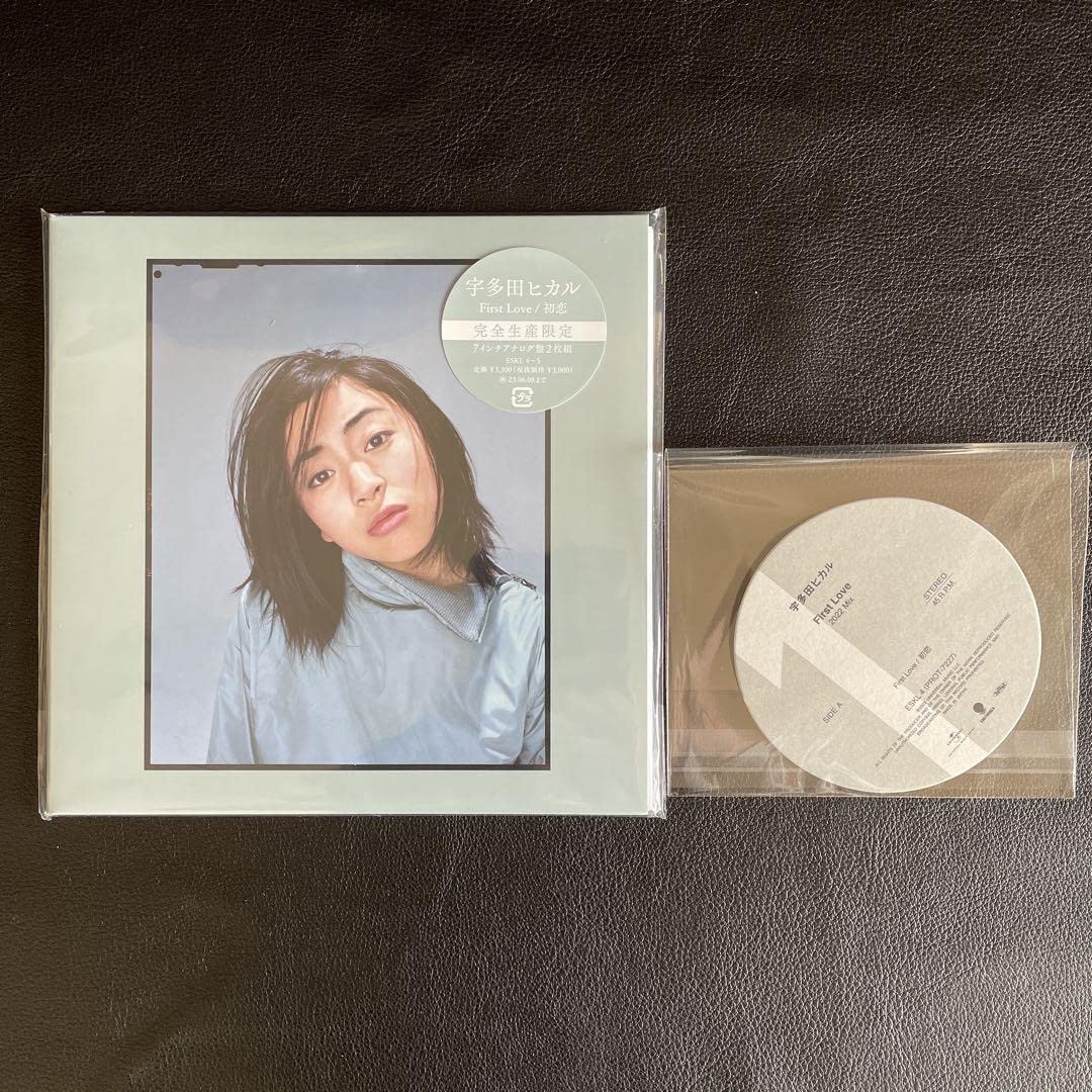 宇多田ヒカル　初恋　レコード 初恋 【生産限定盤】(再プレス・追加生産分/2枚組/180グラム重量