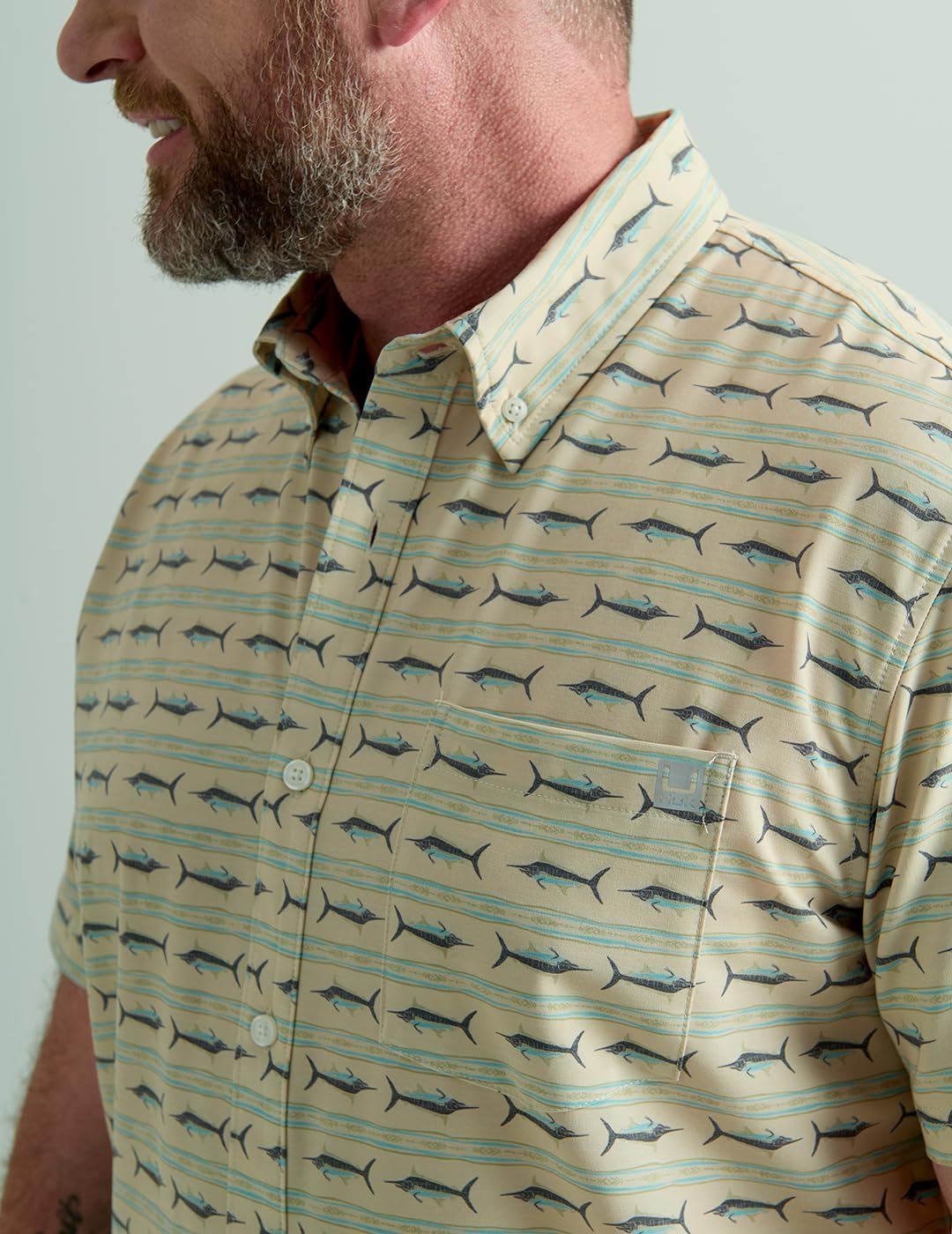 HUK - Men's Kona Short Sleeve Fishing Button Down Shirt for Men, Kona Print - Khaki, X-Large