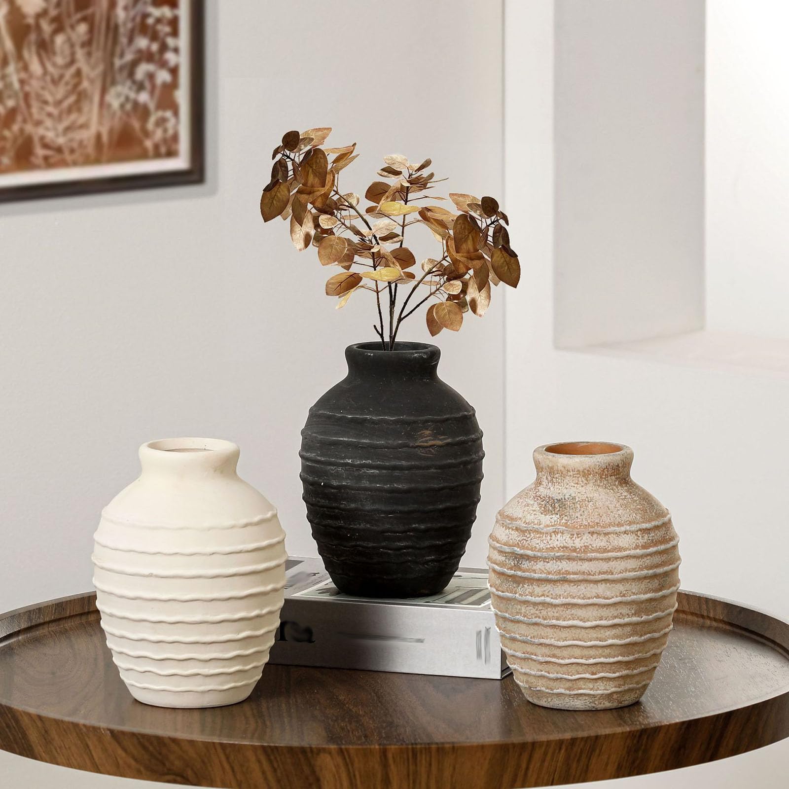Ceramiczny wazon na kwiaty, ręcznie malowany, prążkowana tekstura – dekoracja domu wiejskiego boho na centralny element stołu, salonu, półki, kominka i wejścia
