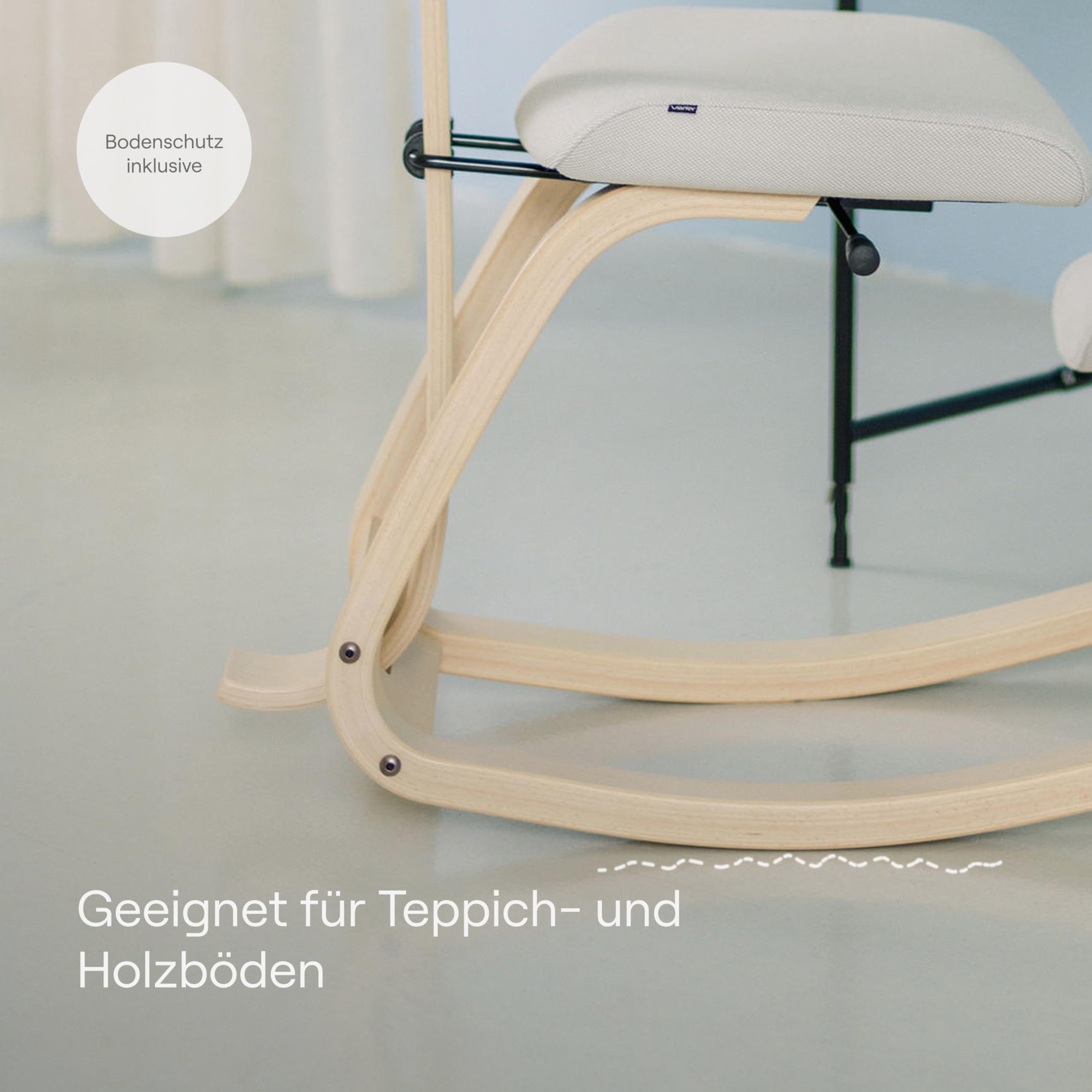 Varier Thatsit Ergonomischer Kniestuhl mit Rückenlehne, höhenverstellbar | Premium-Kniestuhl mit verstellbarer Rückenlehne, Armlehnen und höhenverstellbaren Auflagen; mit Schaukelfunktion