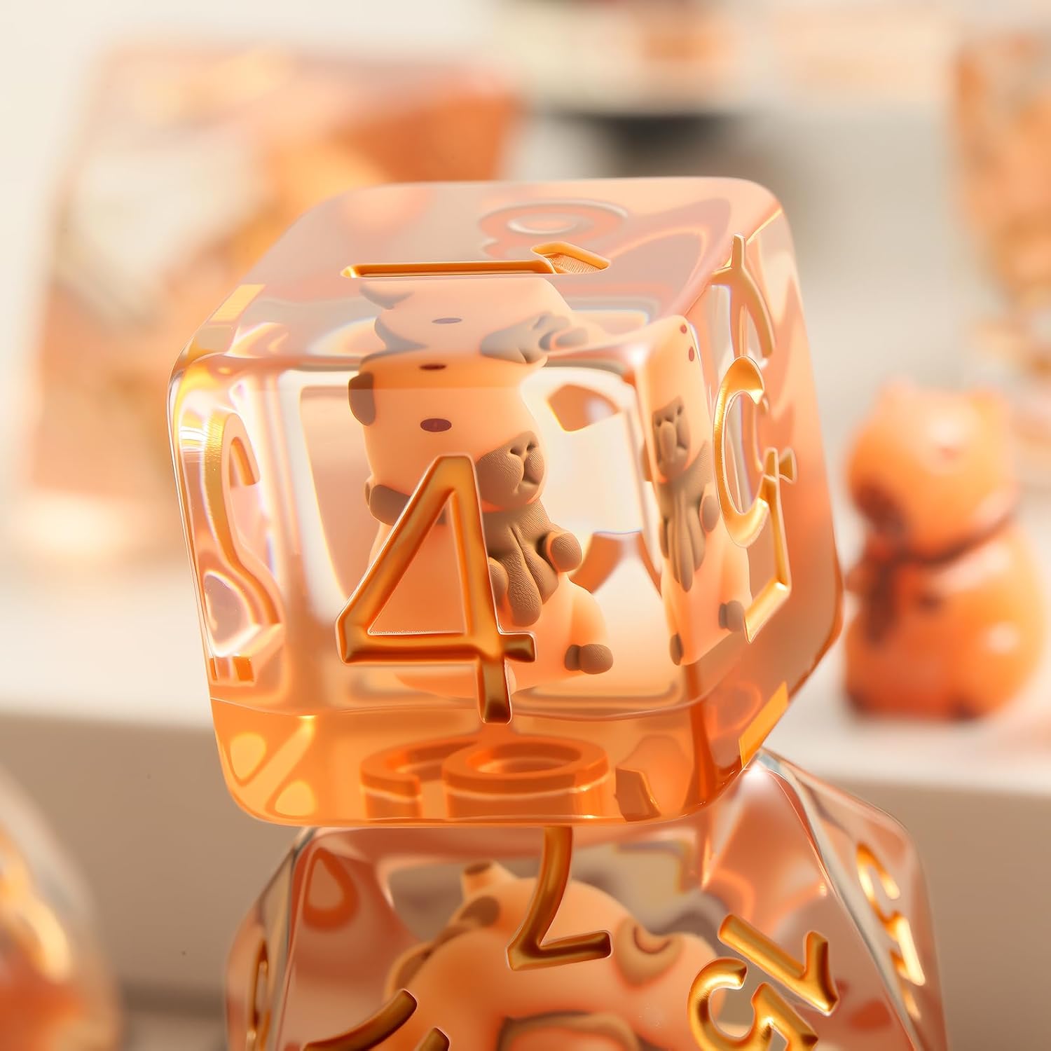 Capybara DND Dice Set with Cute Animal Inside - 7PCS Hand Made Polyhedral Resin Dice for Dungeons and Dragons RPG Games with Gold Numbers, Unique Collector Dice in Velvet Bag Gift for Gamers
