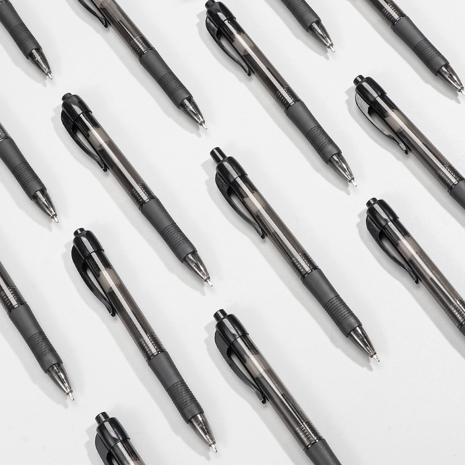 deegtran Confezione da 50 penne a scatto con inchiostro nero senza sbavature, con impugnatura morbida, penne a sfera retrattili all'ingrosso per ufficio e scuola, punta media liscia, 1,0 mm