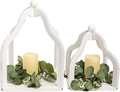 HPC Decor - Paquete de 2 faroles rústicos de granja, faroles de cuentas de madera vintage, faroles de vela blancos decorativos con cadena de luces