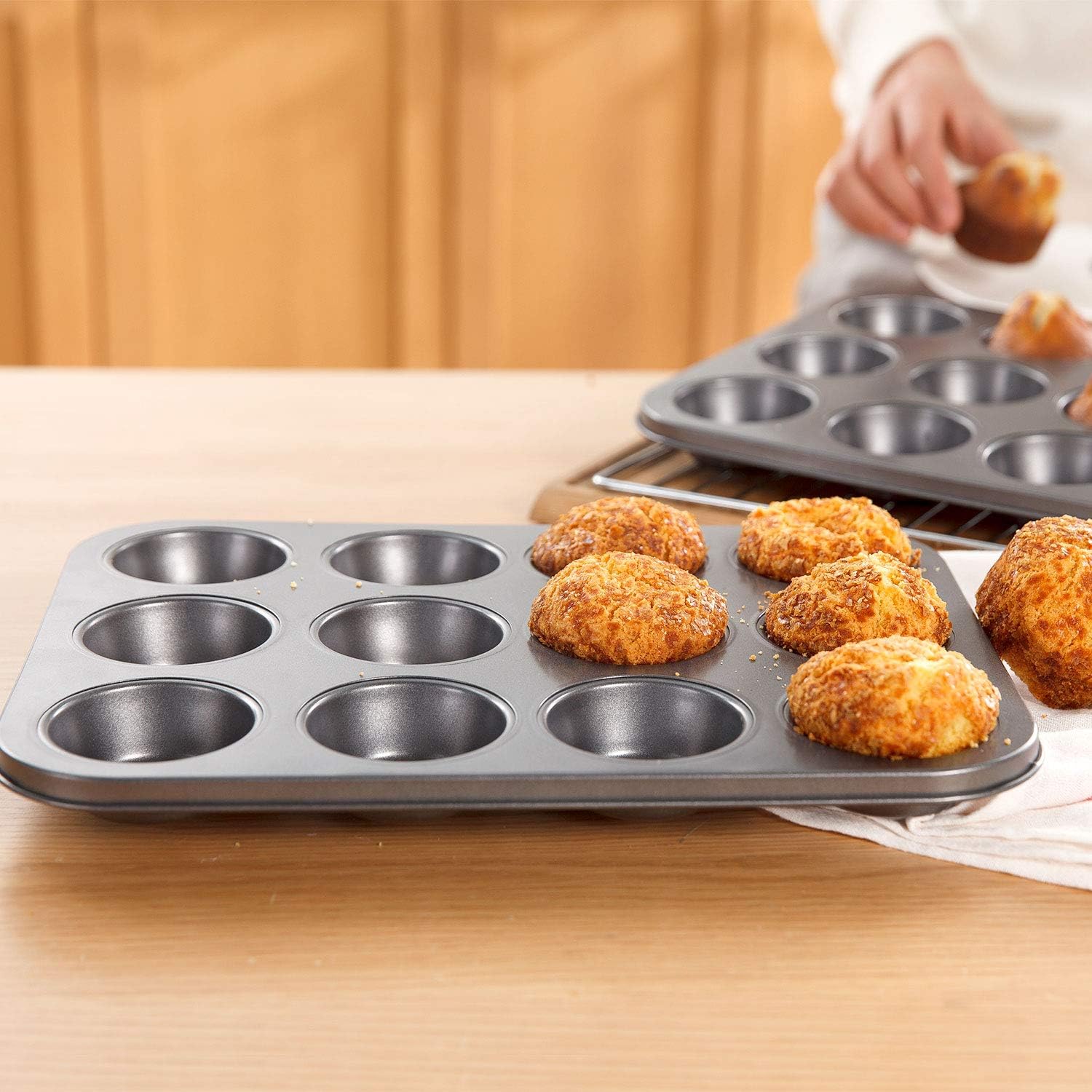 Muffin Pan, Standard 12&6 Cup Cupcake Tin Non-Stick Bake Ware Bar Baking Pan and Jumbo Muffin Pans, 20PCS Silicon Cake Cup for Brownies, Cakes and Bar-Cookies