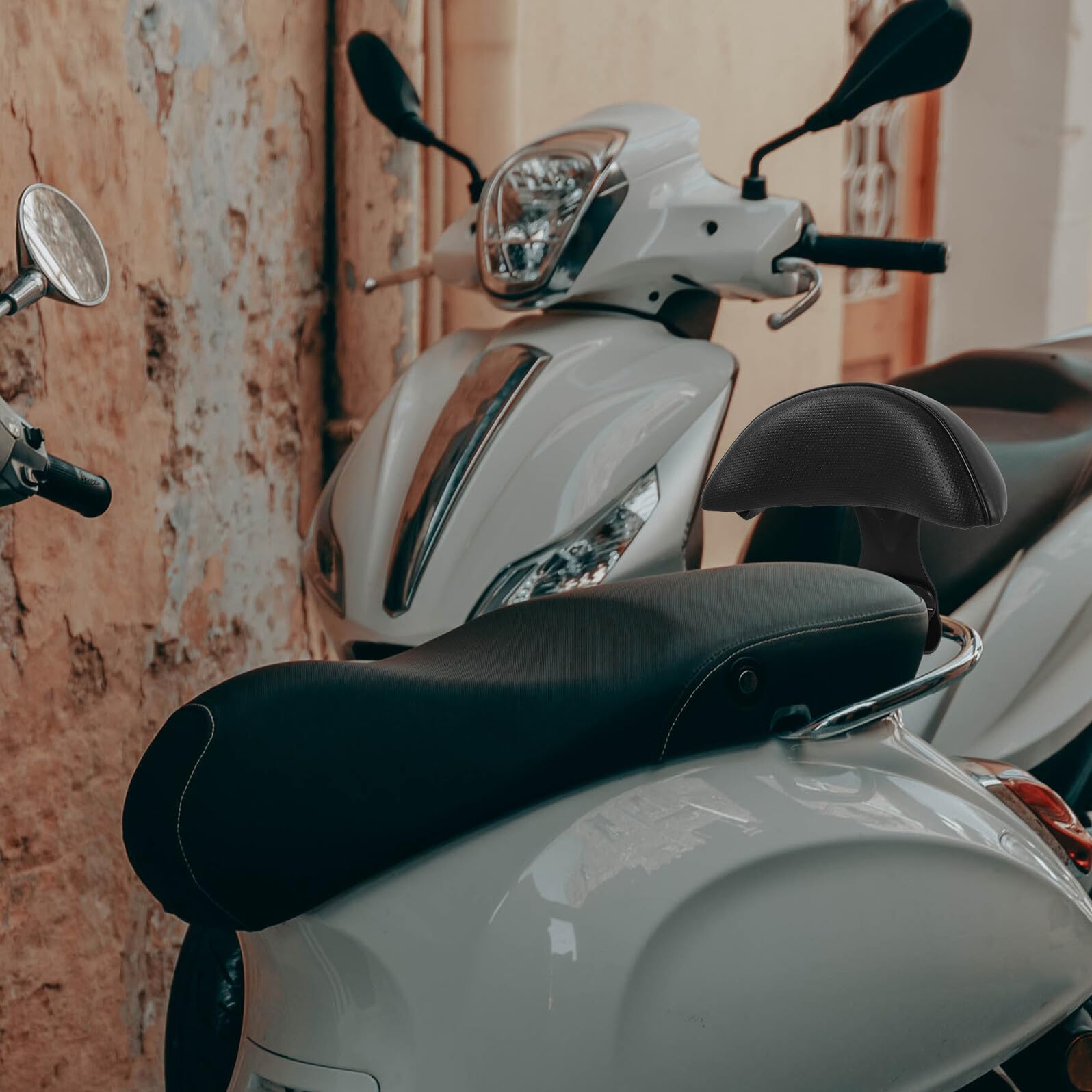 PRETYZOOM Schienale Posteriore Materiale in Ferro e Cuoio Facile da Installare Design Ergonomico per Bici e Moto Accessorio per Viaggi e Ciclisti all Aperto