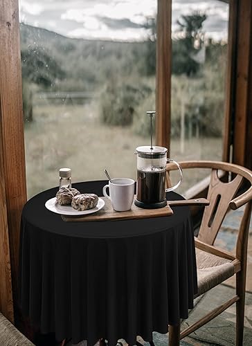 Miniatura 6 de Paquete de 12 manteles redondos negros de poliéster de 60 pulgadas, tela lavable, resistente a las manchas y a las arrugas, ropa de mesa redonda