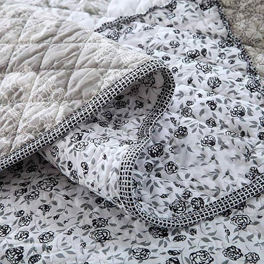 Amazon｜アンティークシックなパッチワークベッドスプレッド230