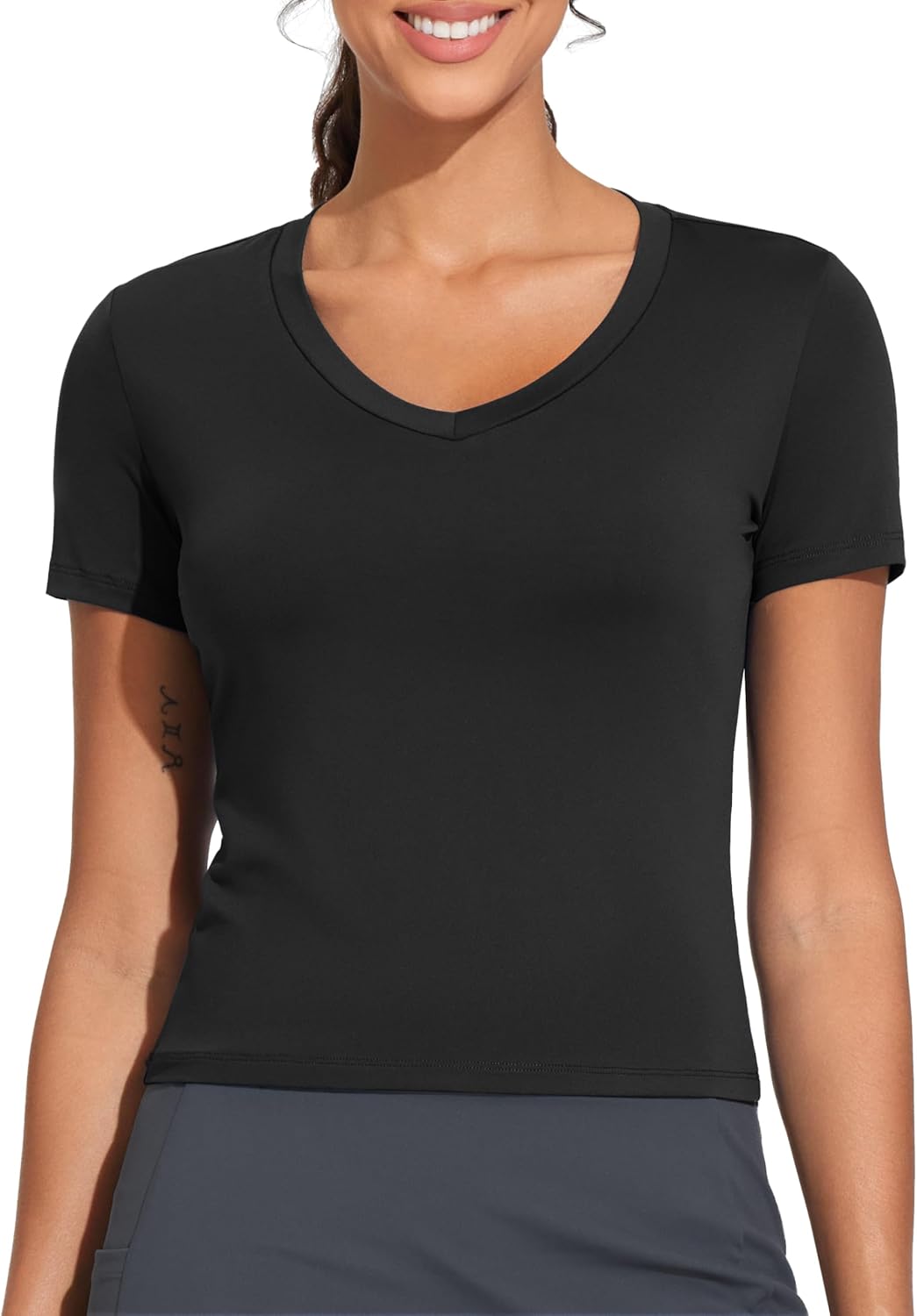 THE GYM PEOPLE Women's V-Neck Crop Workout T-Shirts Slim Fit Basic Short Sleeve Yoga Casual Tee Tops