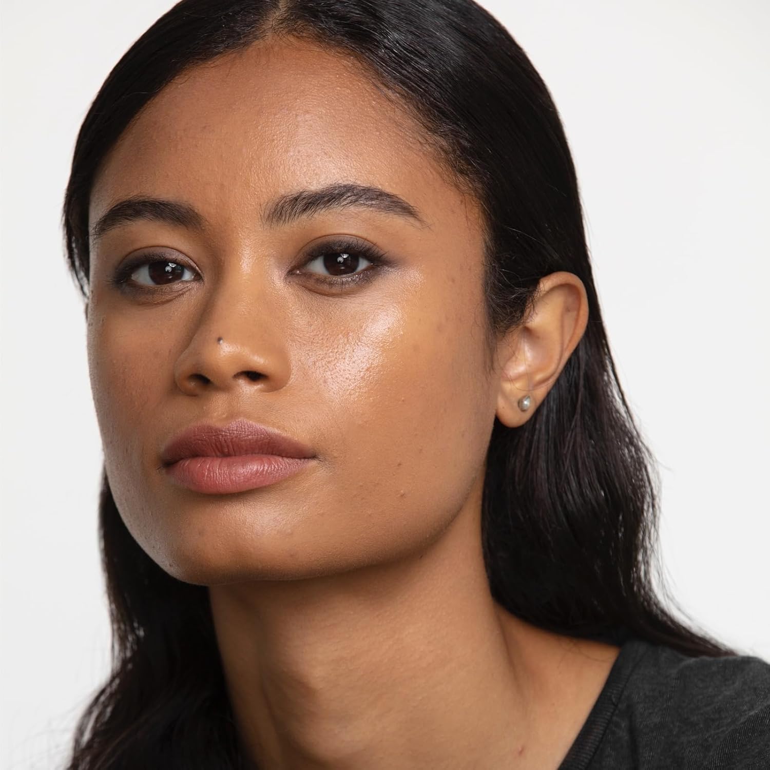 Smashbox Halo Healthy Glow All-In-One Tinted Moisturizer SPF 25 | Hydrating, Long Wearing, Tinted Moisturizer with SPF | Hyaluronic Acid - Image 8