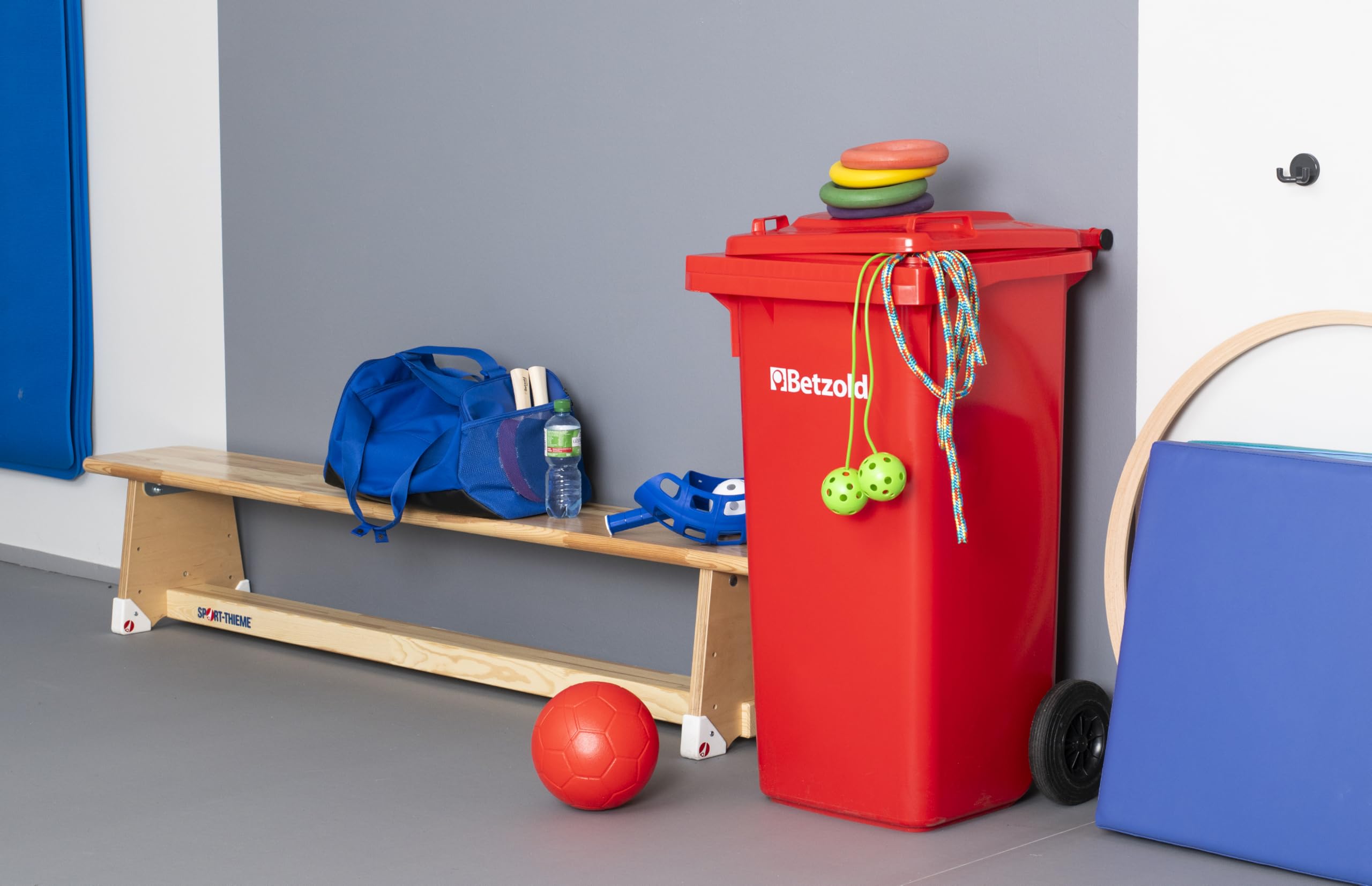 Betzold Aktivitäts- und Pausentonne - 44-teiliges Set für Mind. 80 Lernende Indoor Outdoor
