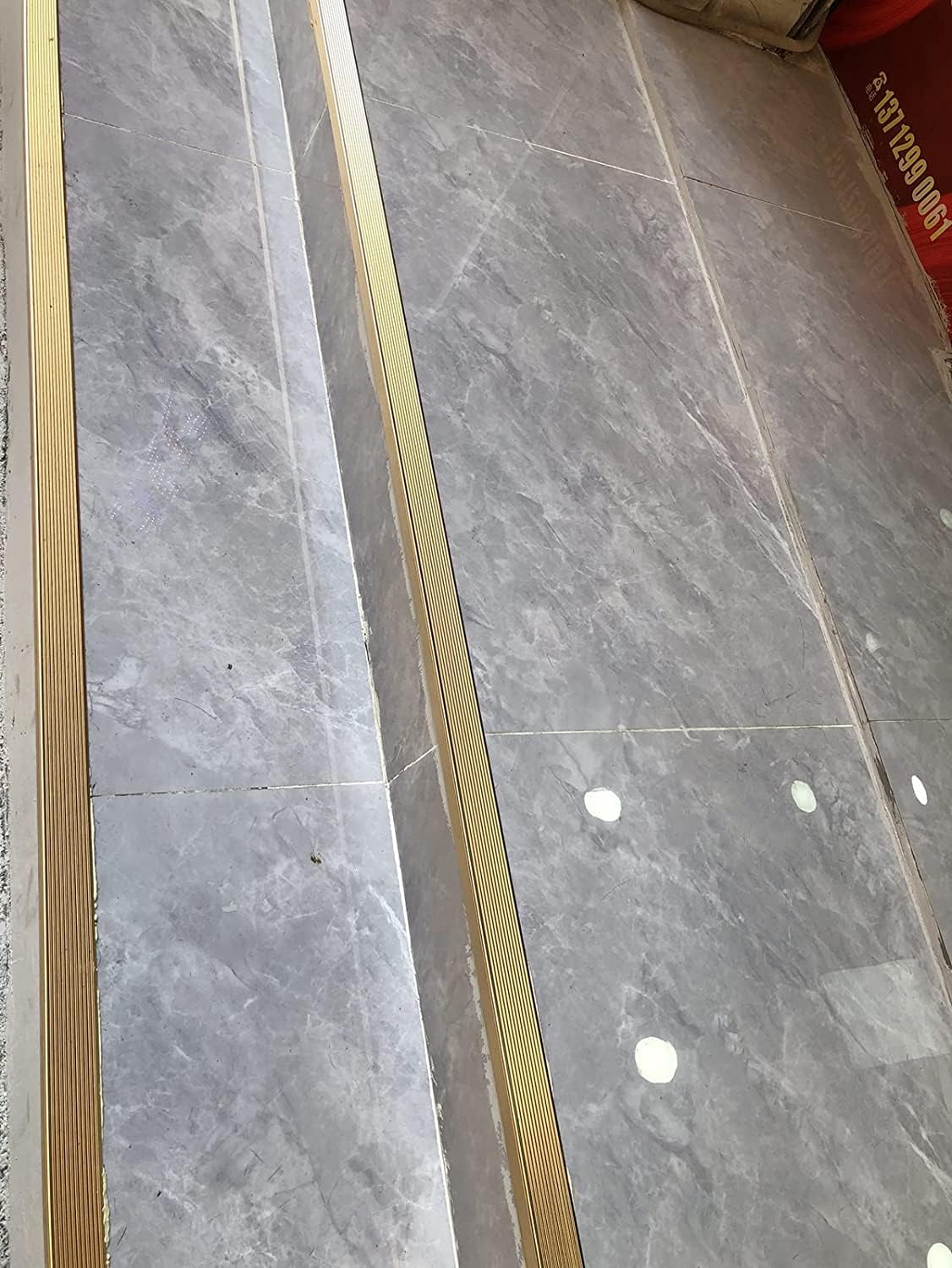 XBTGS Striscia di transizione del pavimento per gap, 1,2 1,6 6,9 cm di larghezza in metallo per scale con naso strisce dorate, strisce di protezione per bordi ausiliari di sicurezza impermeabili