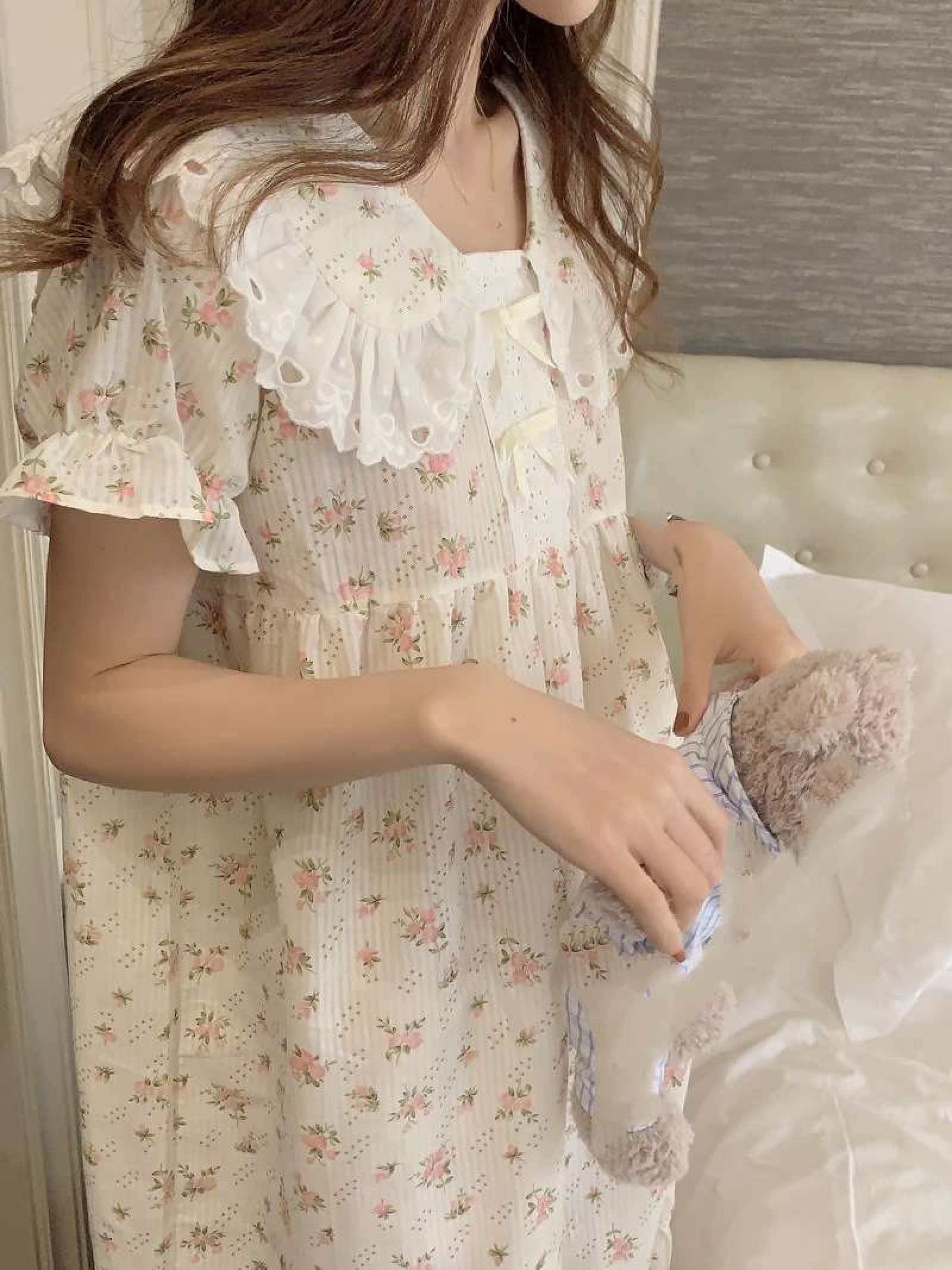 Kleines, Frisches Nachthemd-Pyjama Für Damen – Sommer, Süßer Blumendruck, Dünnes Maix-Kleid, Mädchen-Nachtwäsche, Homewear-Set Im Prinzessinnen-Stil, Modisches Kurzarm-Rüschen-Design, Langer