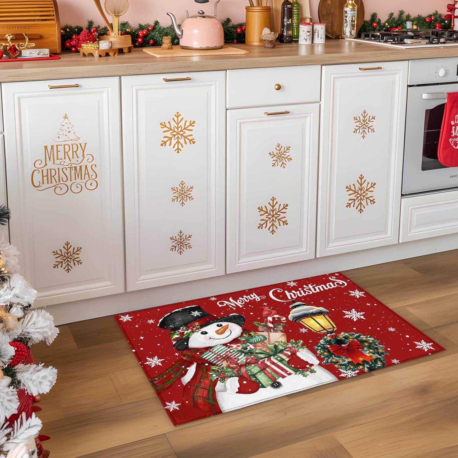 Christmas Entrance Floor Mat Snowman Holly Berries Wreath Welcome Doormat Snowflake Lights Red Non Slip Entry Rugs for Bathroom Kitchen Home Front Decor 20x32inch