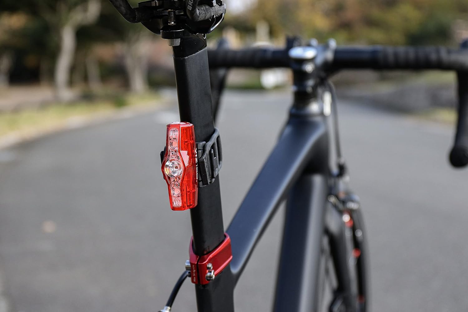 CATEYE AMPP & ViZ USB Rechargeable Bike Light Combo Kit – IPX4 Waterproof High Lumen AMPP Opticube™ LED Headlight & ViZ USB Daytime Safety Light, Visible up to 1 Mile, Fits Road, MTB, Gravel Bikes