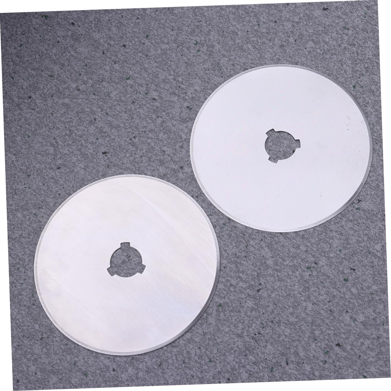 Lurrose 3 Sätze Runde Schneidmesser Rotationsschneidematte Hochleistungs-rollschneider Stoffschneidrad Drehschere Rollschneiderstoff Rotationsmesserschneider Drehspitzer Silver 5 Stück * 3