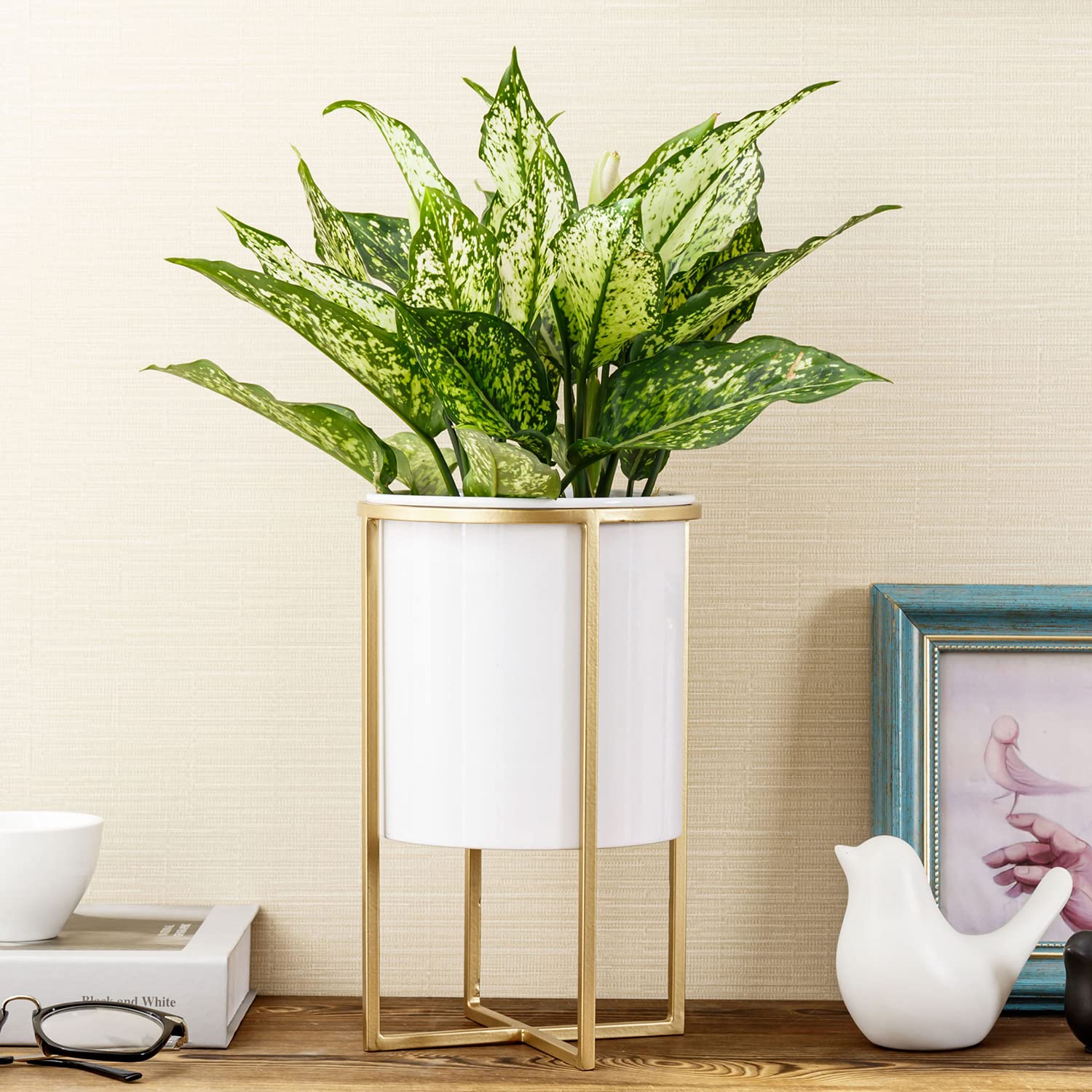 MyGift Handcrafted 6 Inch Modern White Metal Planter Pot with Gold Tone Metal Wire Plant Stand, Decorative Raised Planter, Indoor Plant Stand and Pot, Made in India