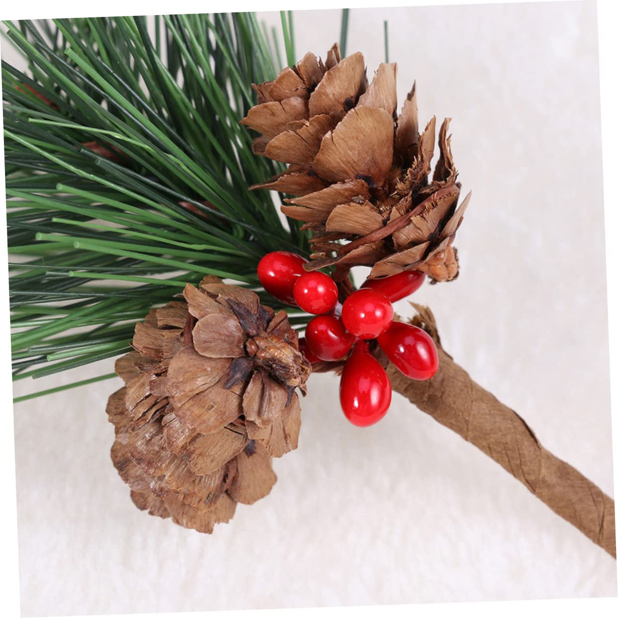 VILLCASE 90 STK Weihnachtsbeeren weihnachtsdeko weihnachtshochzeit Christmas decoations Beeren der Weihnachtsstechpalme Tannenzapfen Zweig Weihnachtskiefernbeeren Simulation Beerenpflücker
