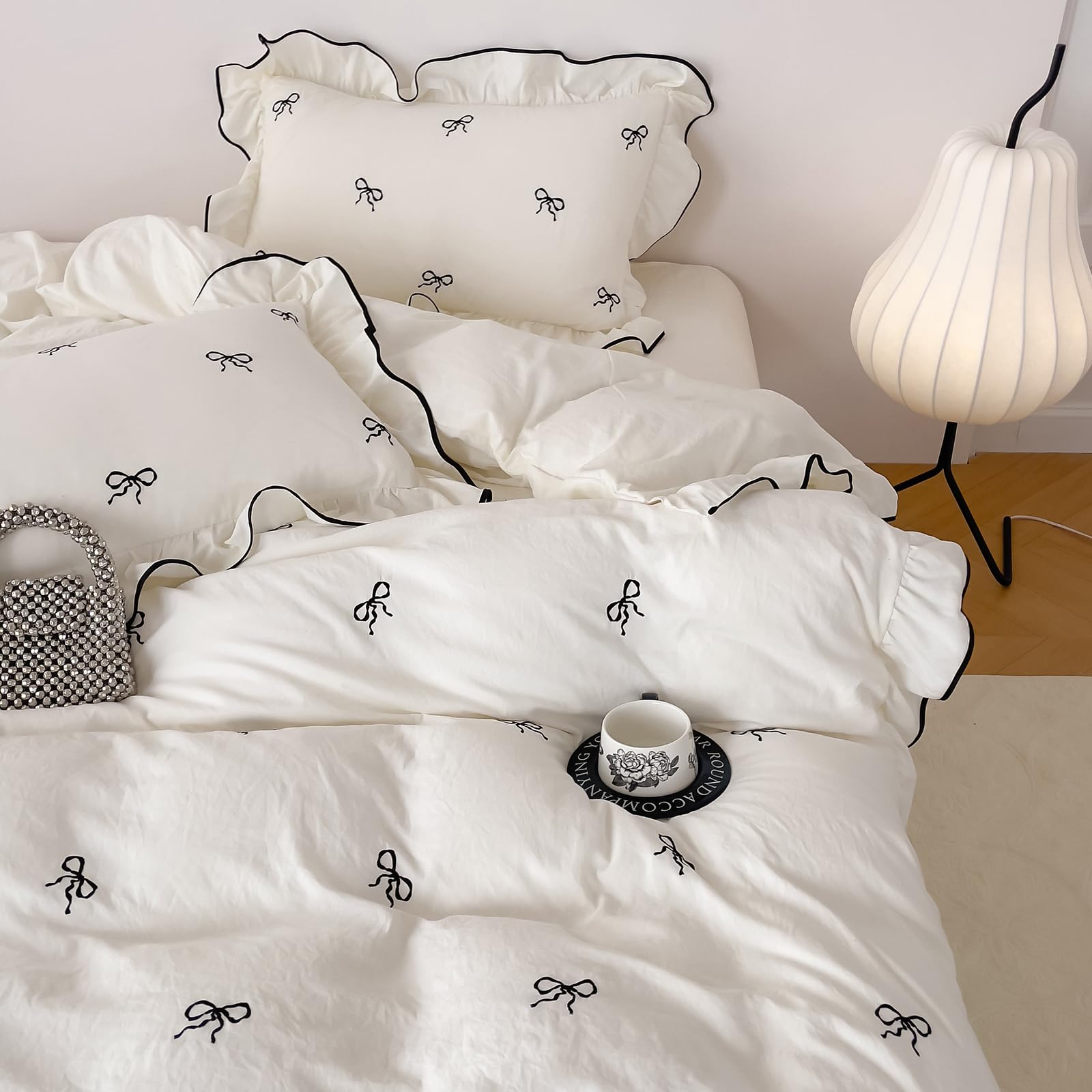 Bowknot Duvet Cover Set Queen Princess Style Ruffle Bedding Set, 3 Pieces Soft Microfiber Embroidery Cute Bow Duvet Cover with Ruffles, Girls Romantic Ruffle Bowknot Comforter Cover with Zipper Ties — image 1
