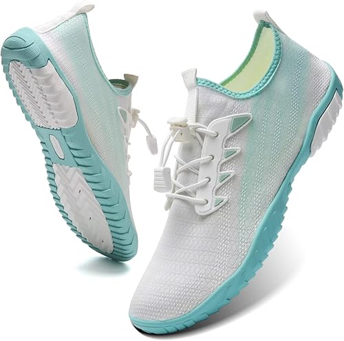 WateLves Zapatos de agua para hombres y mujeres, para natación, playa, piscina, surfear, hacer yoga o aerobics en el agua, calcetines para el agua