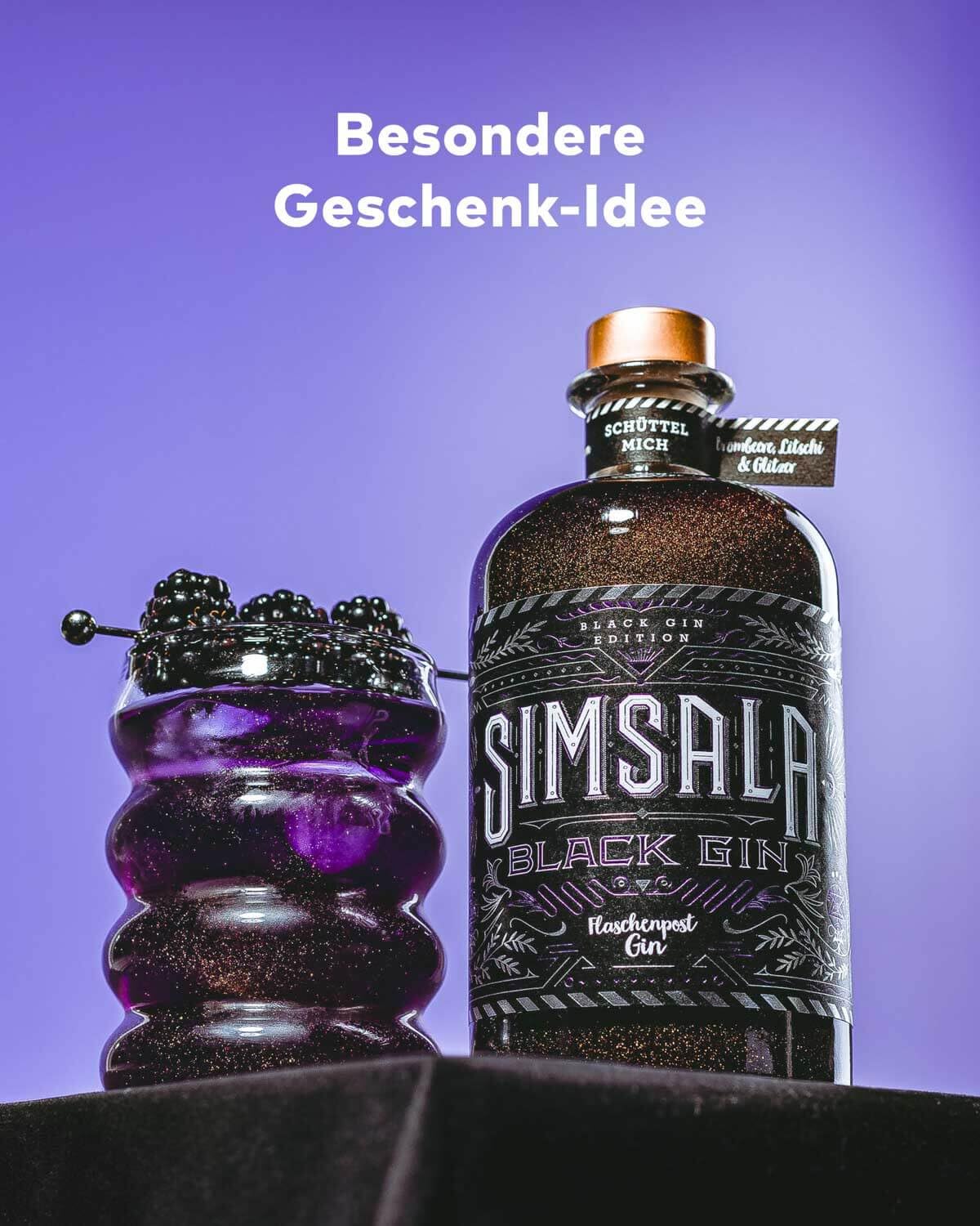 SIMSALA BLACK GIN by Flaschenpost Gin - Black Glitzer Edition mit Brombeere & Litschi - Glitter Drink mit Farbeffekt - Special Edition - Handmade in Deutschland (0,5l) - Geschenkidee zu Muttertag
