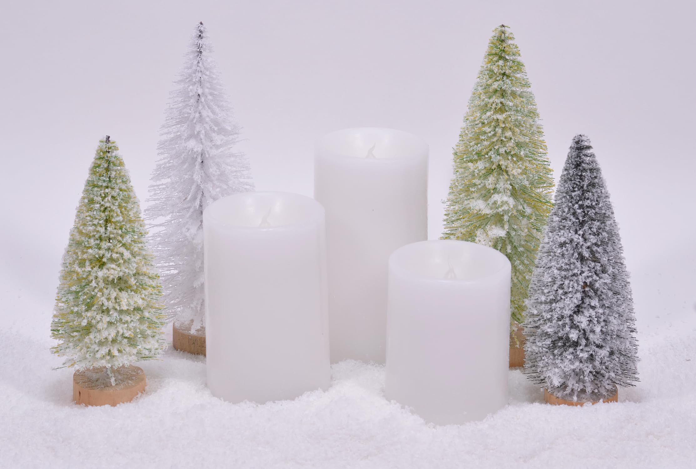 Set di 8 candele a LED senza fiamma, con albero di sisal e cera, 8 pezzi, 20,3 cm, bianco e verde con neve artificiale