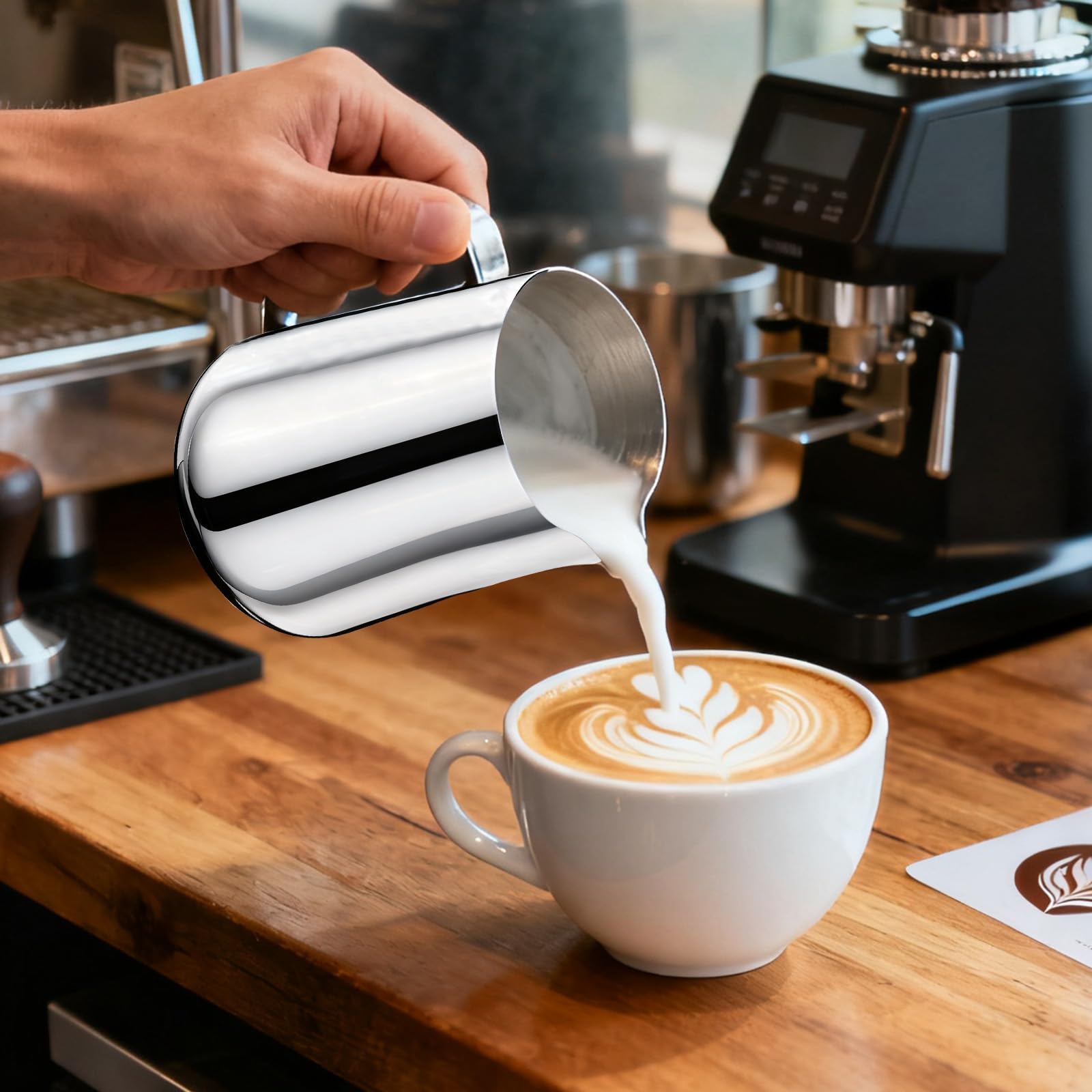 Brocca per latte in acciaio inox da 350 ml/12 oz con matita decorativa e scala, caraffa per latte Barista, ideale per espresso, cappuccino, latte, argento