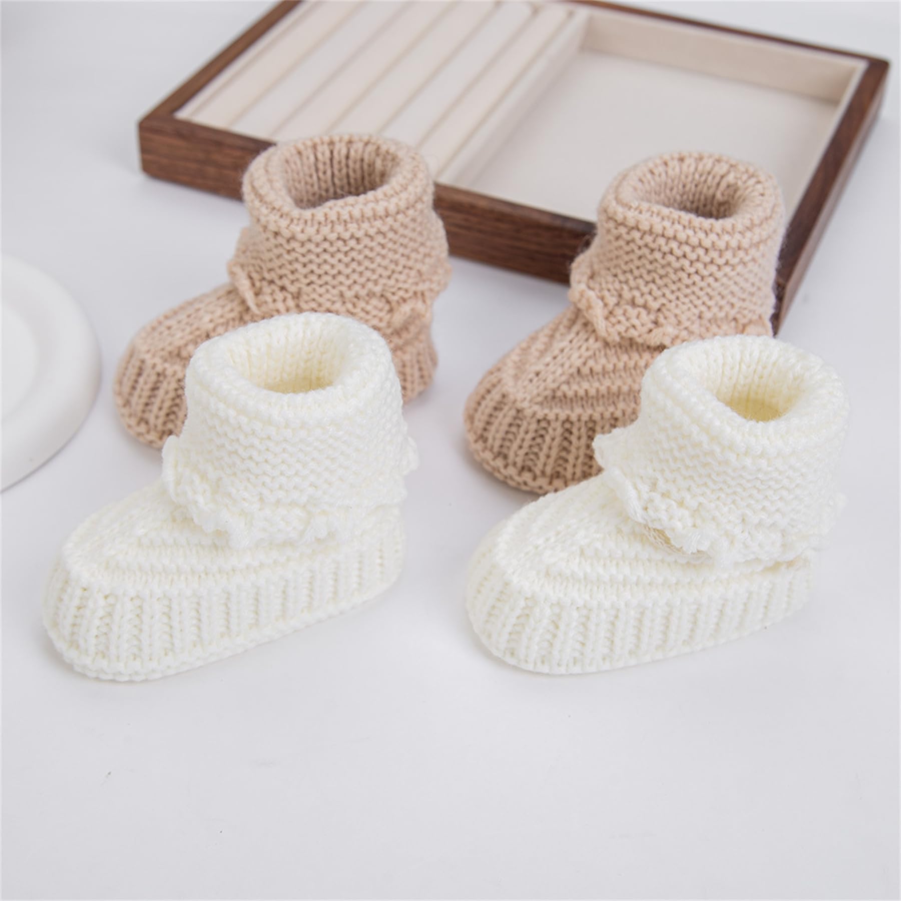 Botines para bebé, zapatos para caminar para recién nacido, botines de algodón de punto de ganchillo a mano, calcetines suaves y acogedores, zapatos de interior para bebé, 2 pares