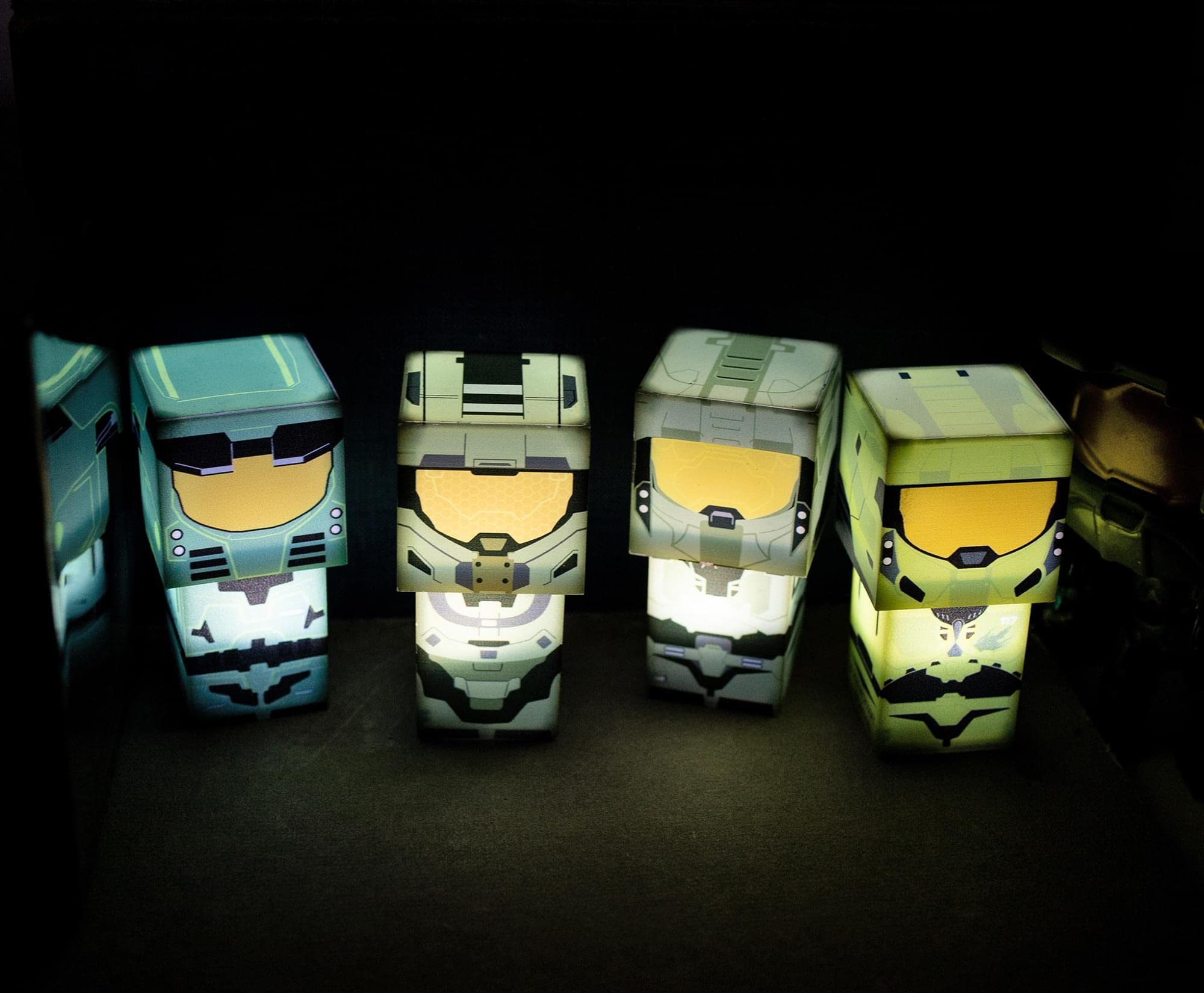 Halo Green Master Chief Evolved Mini Figural Mood Lights - Image 3