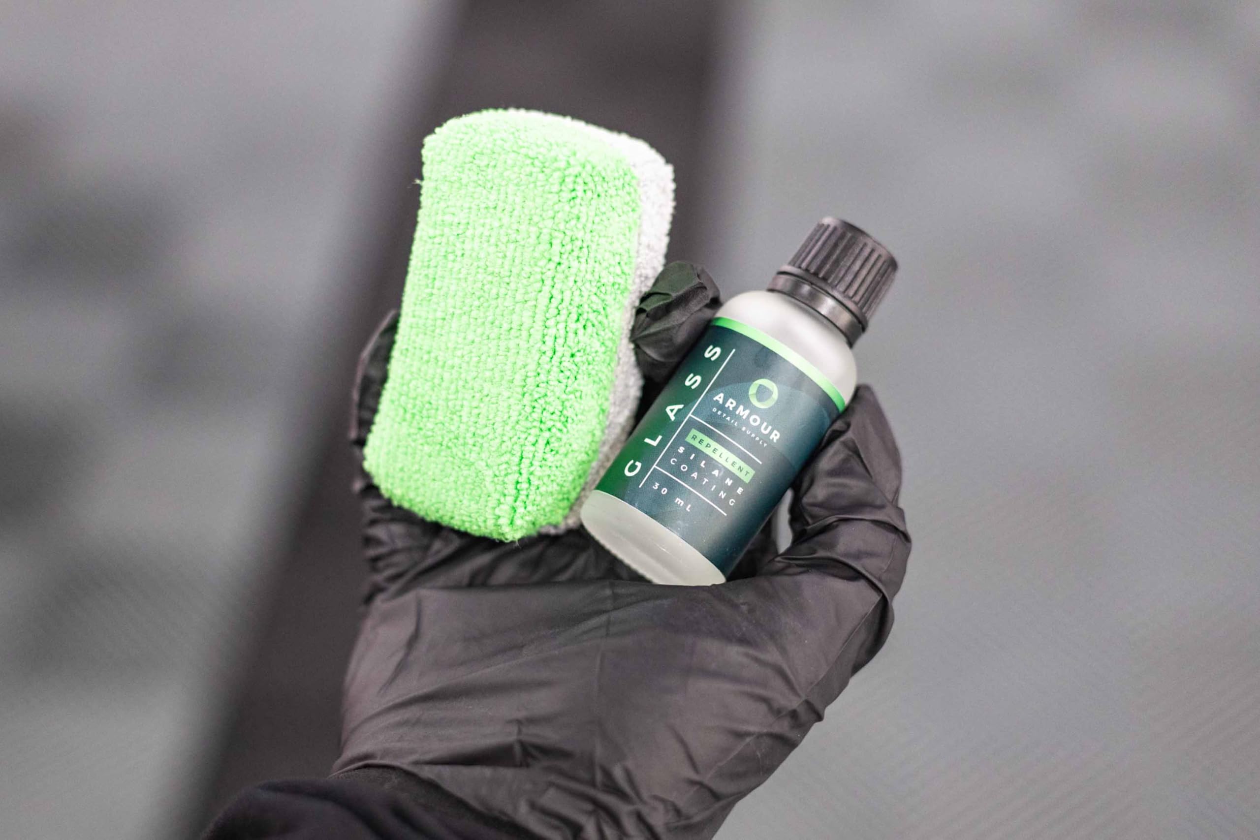 Armour Detail – Revêtement en verre – Protection hydrophobe de qualité supérieure pour pare-brise, vitre latérale et arrière ; durée de vie jusqu'à 2 à 3 ans ; applicateur et instructions incluses (30