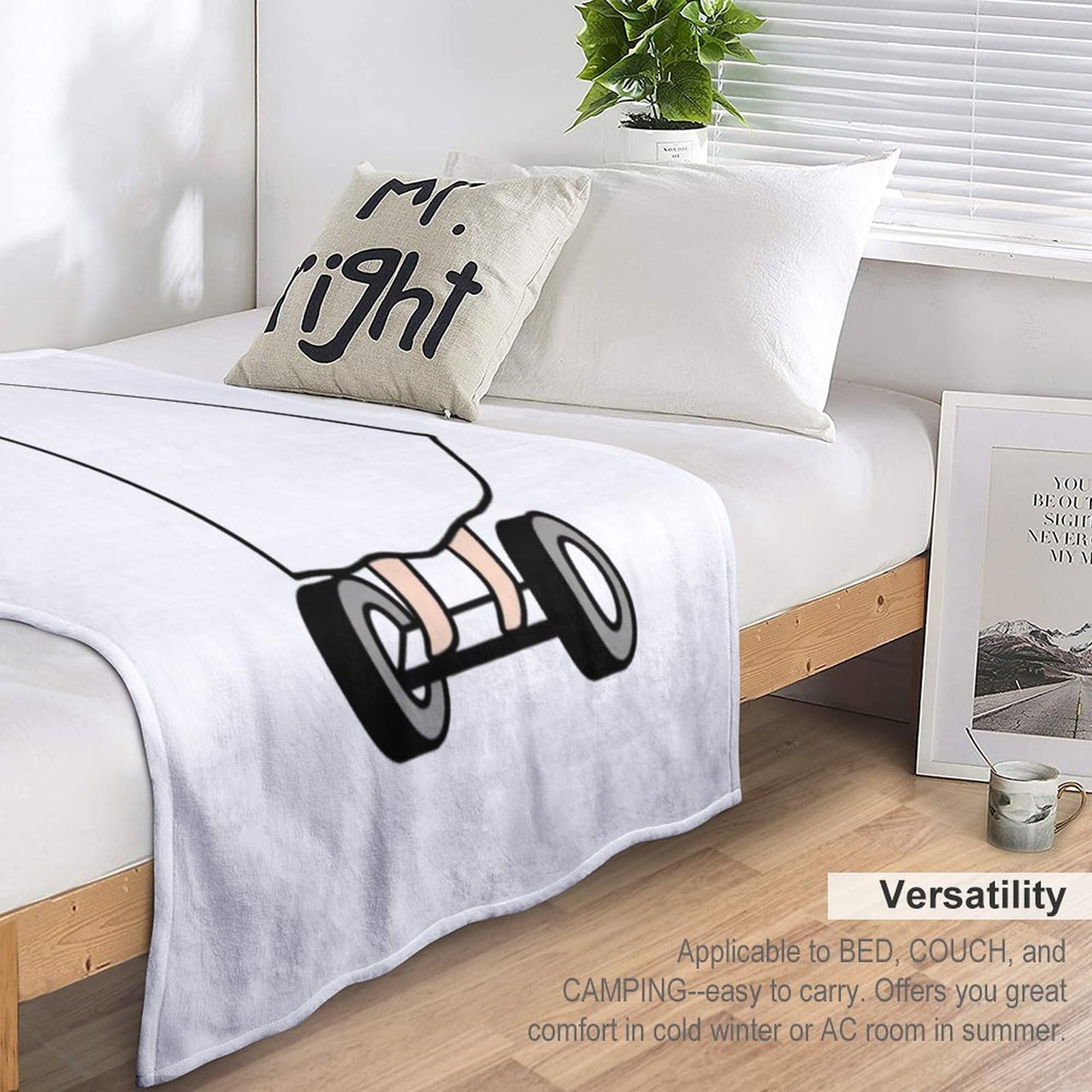 Amazon｜メジェド様 (4) ブランケット 掛け布団 フランネル ひざ掛け