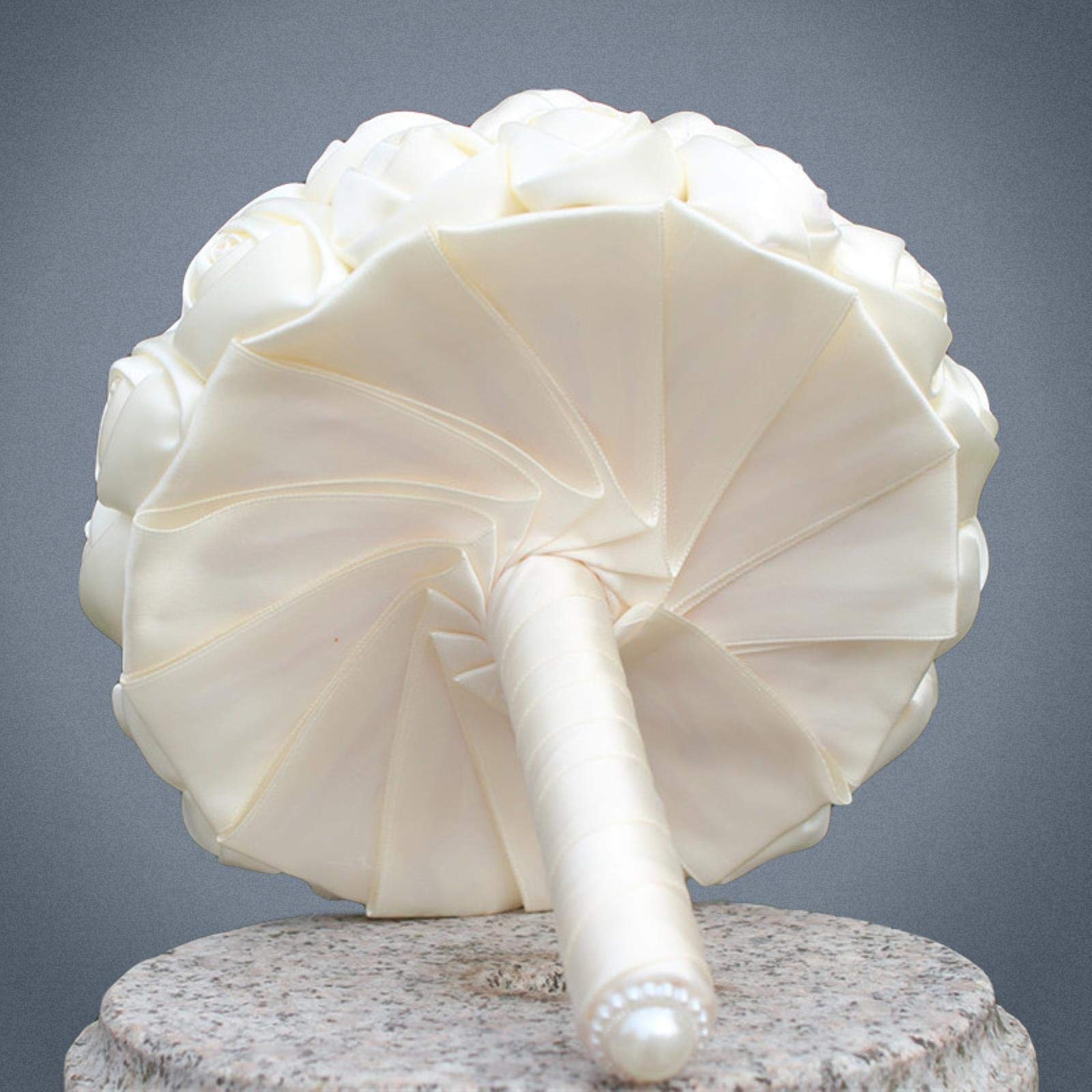 Bouquet de mariée en Soie Ivoire, pour Demoiselle d'honneur/mariée, avec Support en Satin Bleu lac, 15 cm de diamètre, Motif pastèque 18 cm.