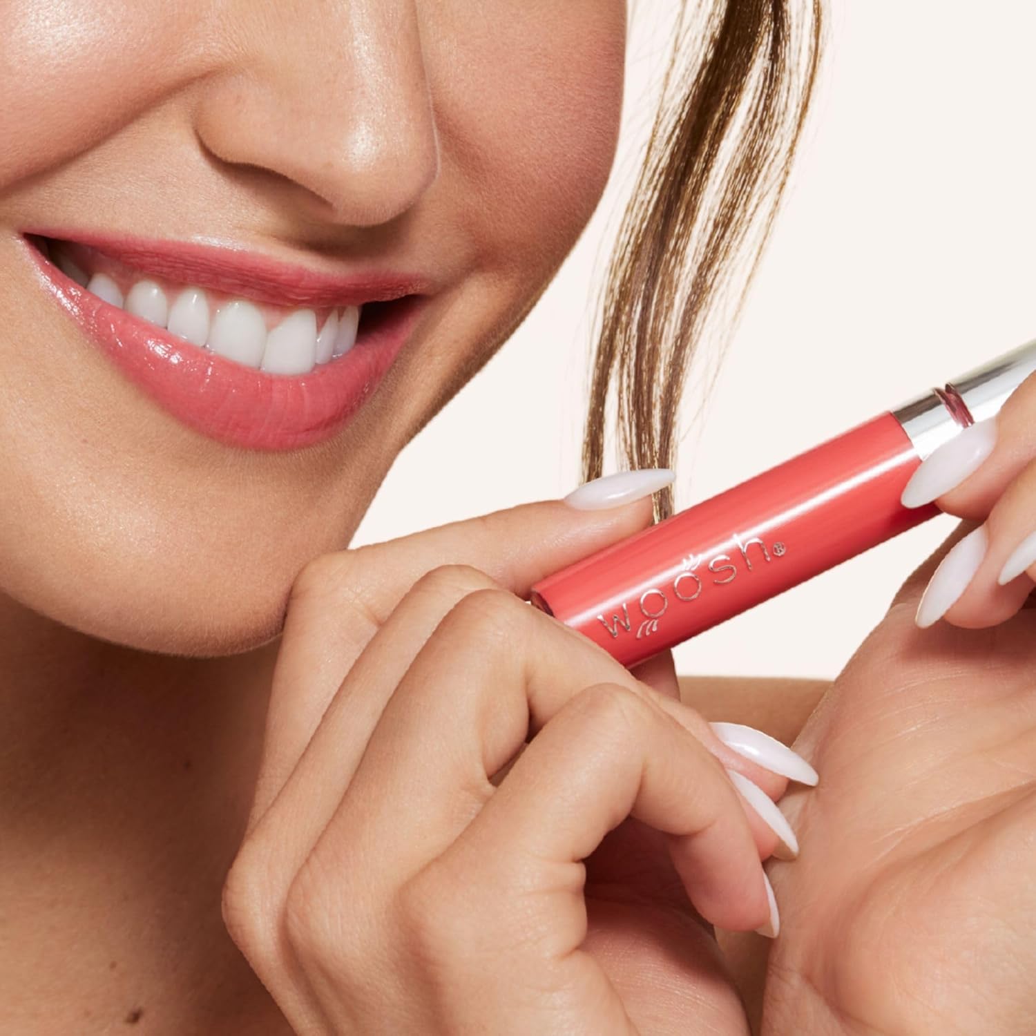 Woosh Beauty, Spin-On Lip Gloss, Hydrating Hyaluronic Acid & Shea Butter, No Fine Lines, Shine Finish, Vegan & Cruelty-Free - Splash - Image 4