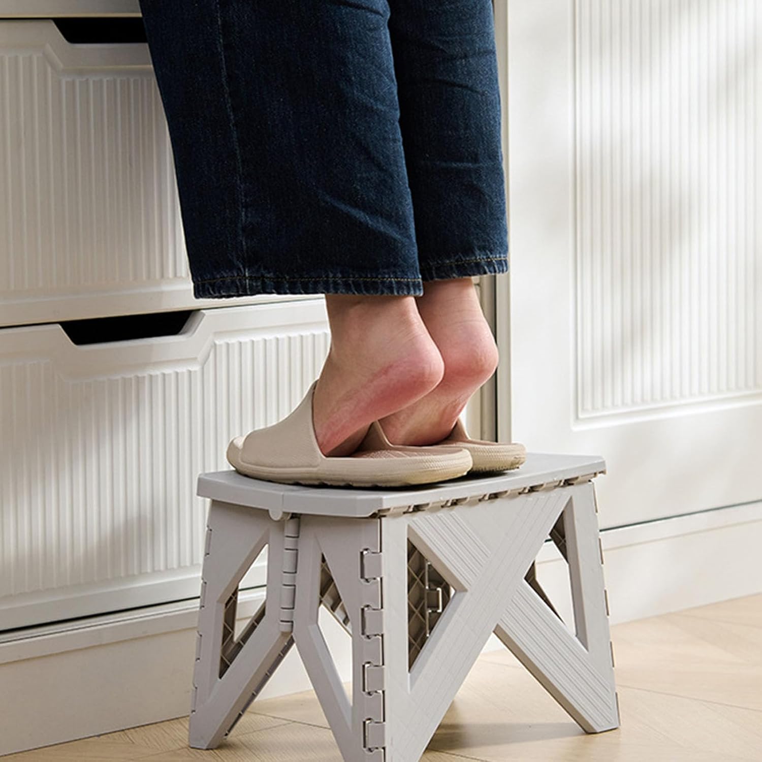 Portable Comfortable Lightweight Folding Stool for Outdoor Fishing Picnics Camping with Ergonomic Design Easy to Portable Stool with Carry Handle