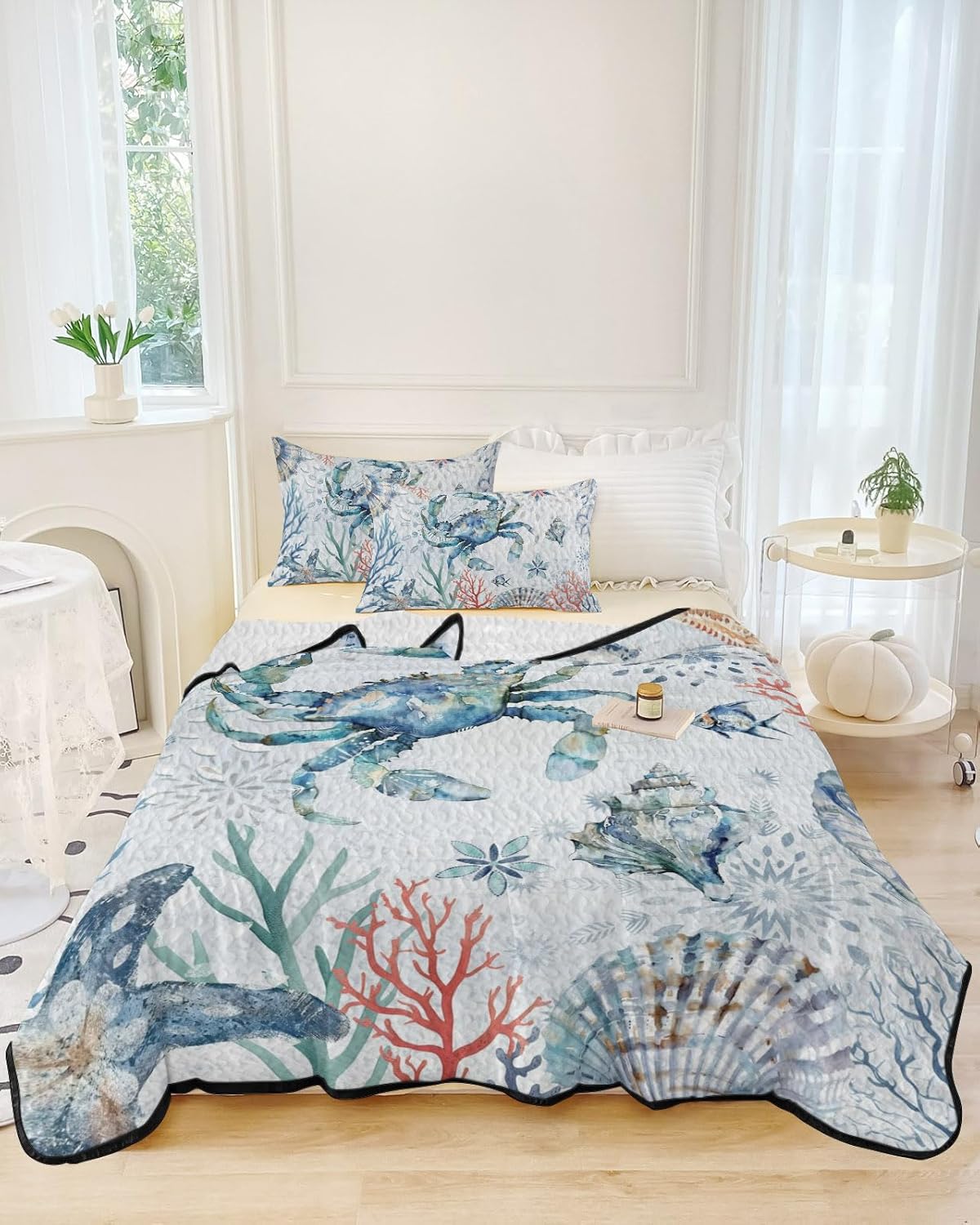 King Size Quilt Set, Summer Sea Crab Coral Lightweight Bedspread Coverlet Set Soft Microfiber Summer Quilt with 2 Pillow Shams, Marine Life on Blue Background 3 Piece Comforter Bedding Set