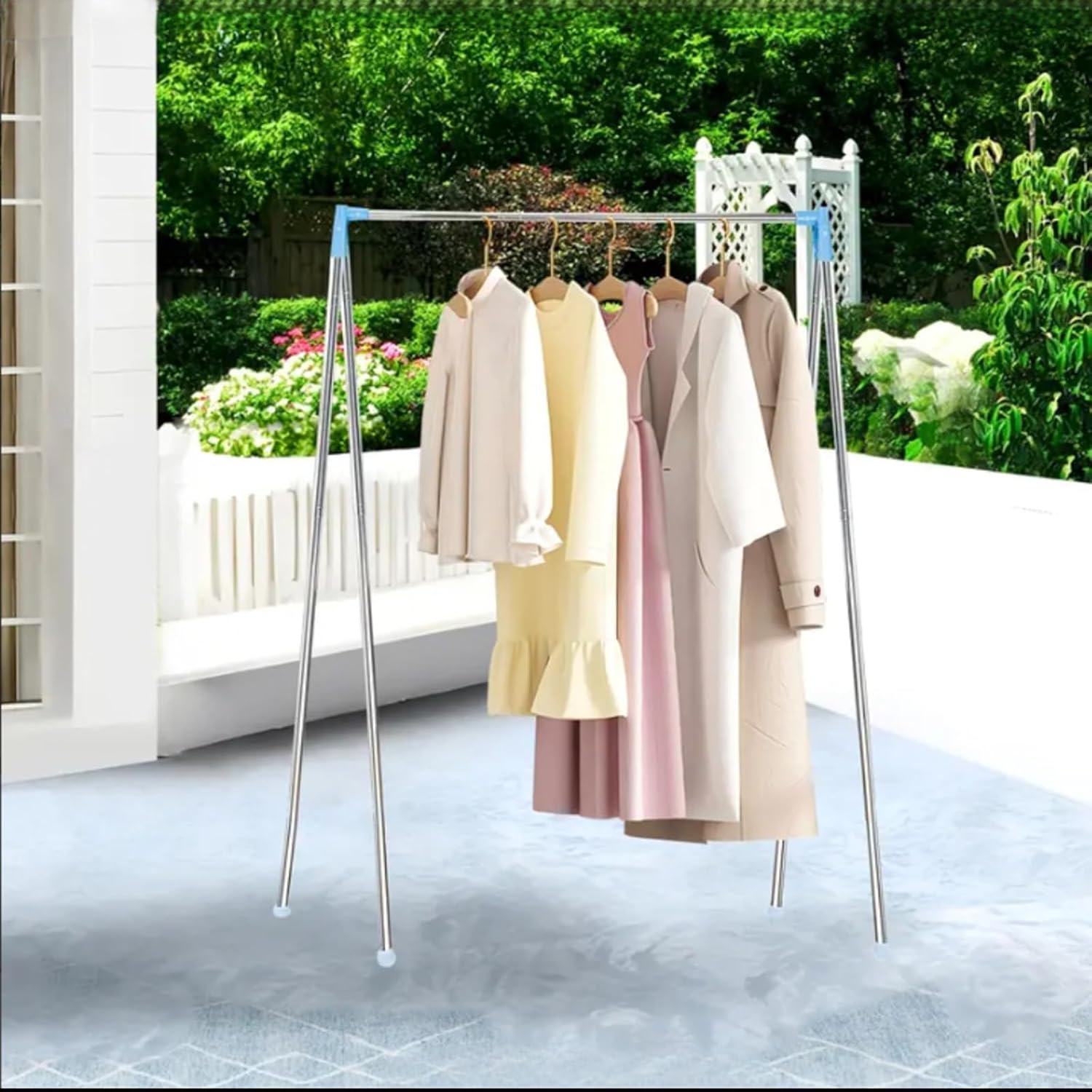 Floor-Standing Clothes Drying Rack with Angled, Black