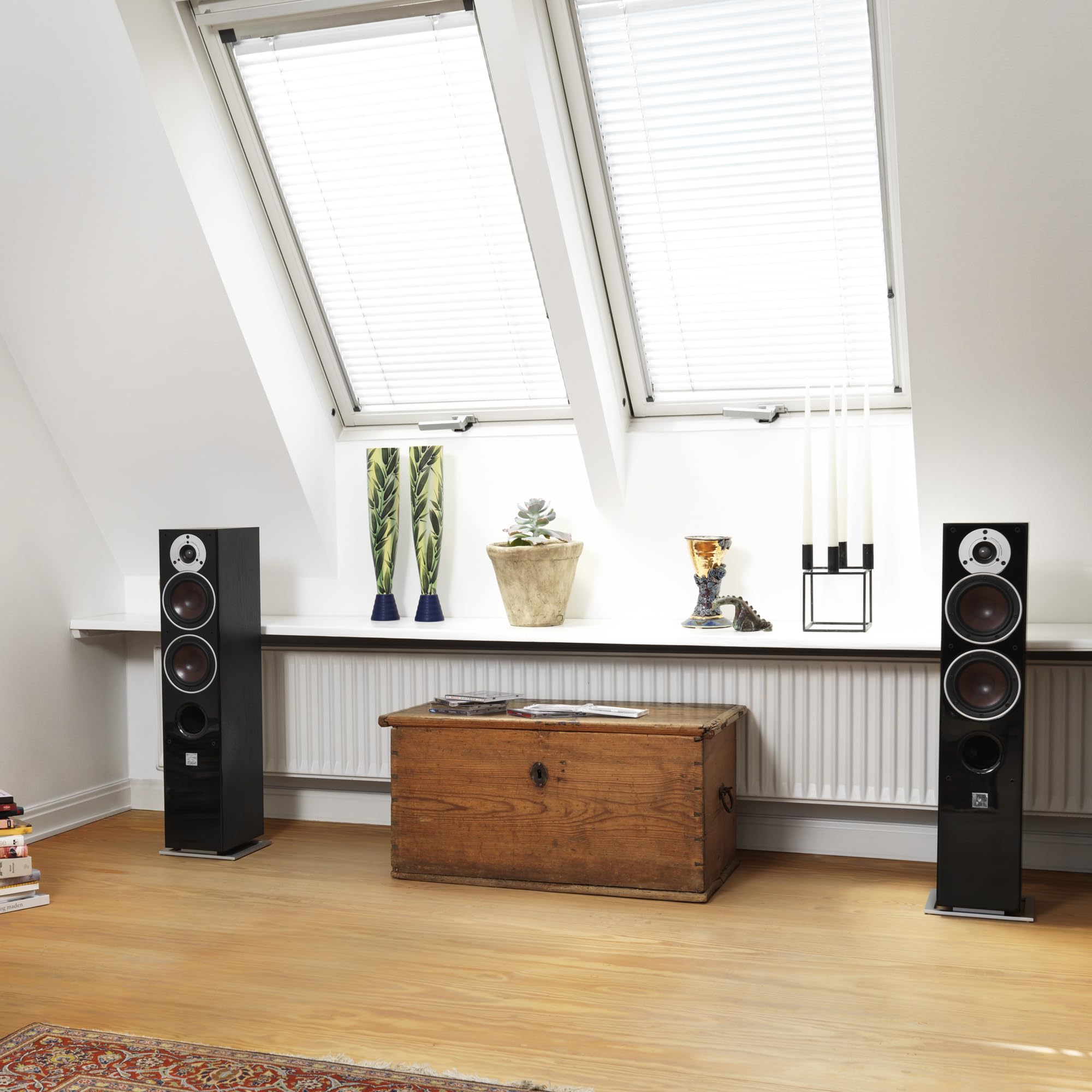 DALI ZENSOR 5 フロアスタンディングスピーカー（木目調仕上げ高品質） DALI ZENSOR 5 Compact & Slim 150W RMS Floor-Standing Speaker