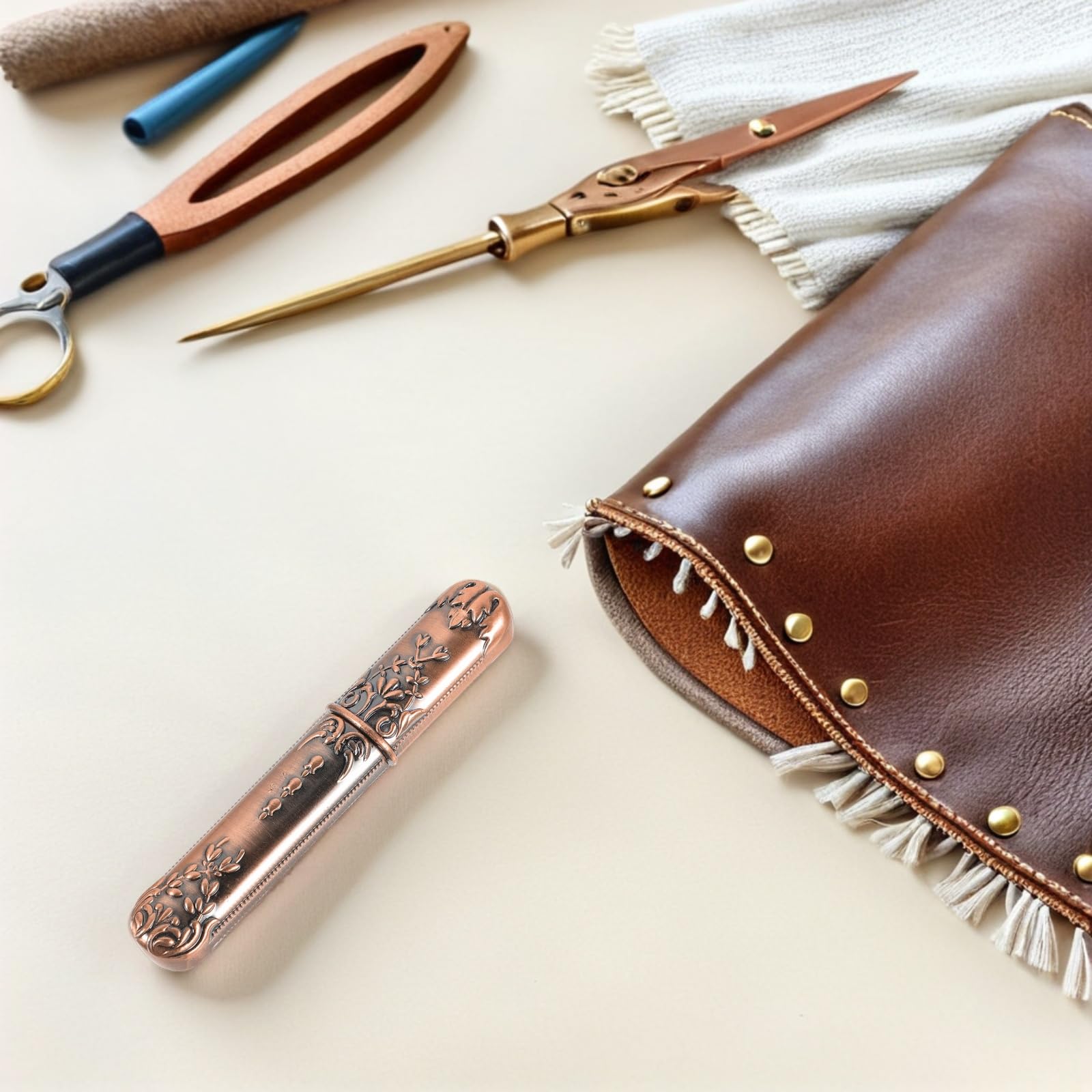 2pezzi Mini Scatola da Cucito in Metallo Contenitor per Aghi da Ricamo Maglia Custodia Porta Aghi da Filato Organizer da Cucito Mano per Macchina per Viaggi e Uso Domestico