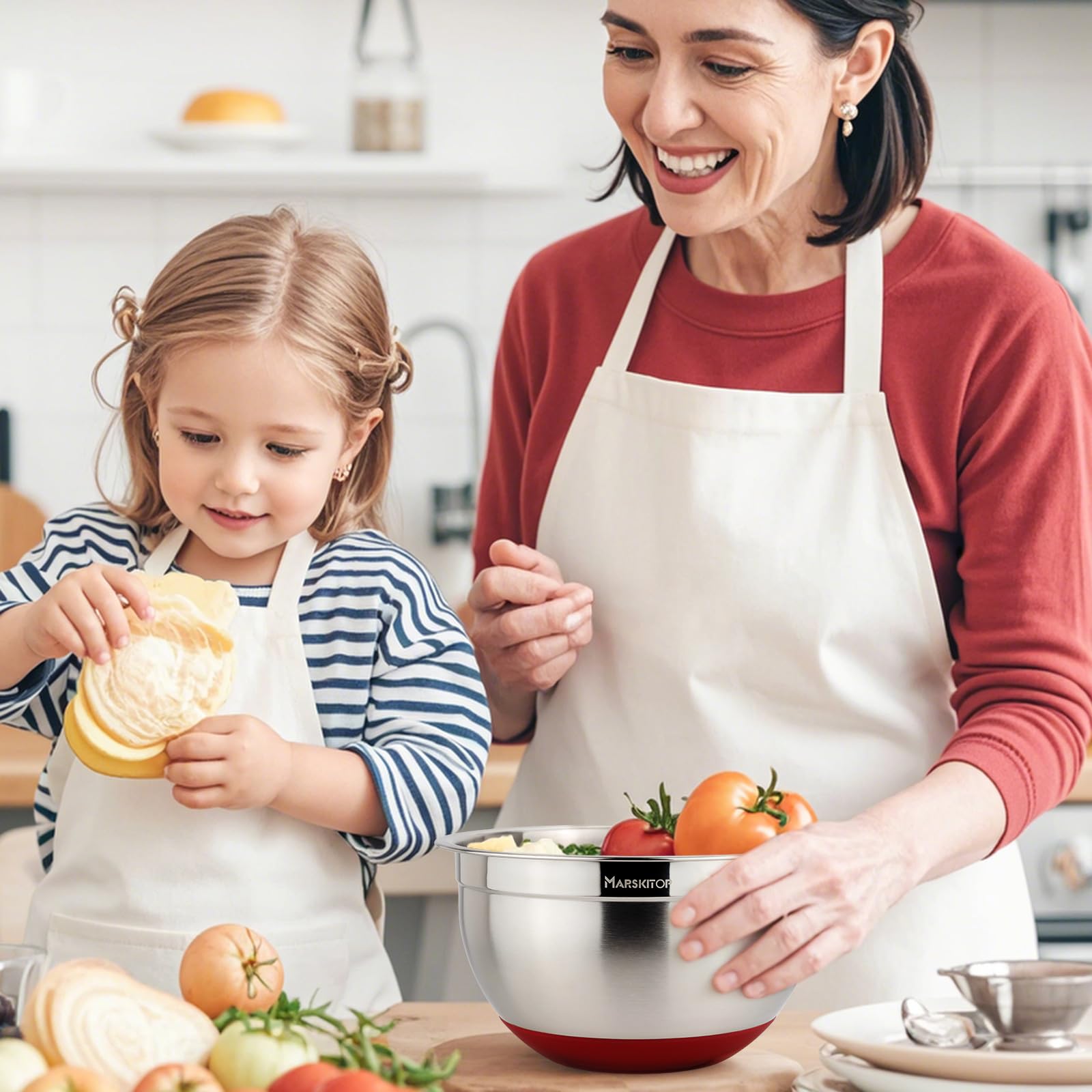 MARSKITOP Juego de 3 cuencos de acero inoxidable con tapas, cuencos anidados con tapas herméticas, marcas de medición y fondo rojo antideslizante, ideal para mezclar y servir, 1.5QT, 3QT, 5QT