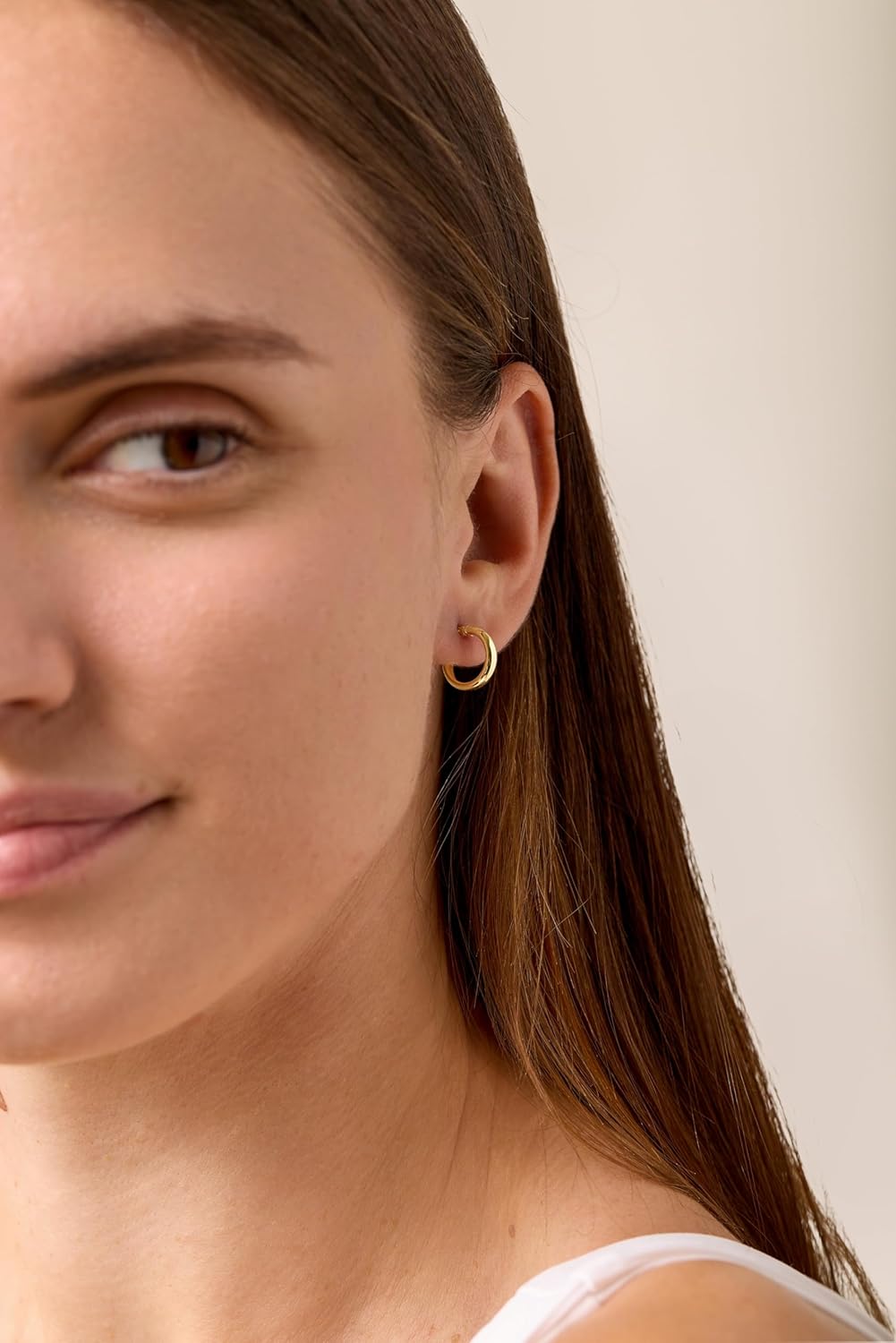 Bony Levy - 14K Yellow Gold Beveled Edge Huggie Hoop Earrings