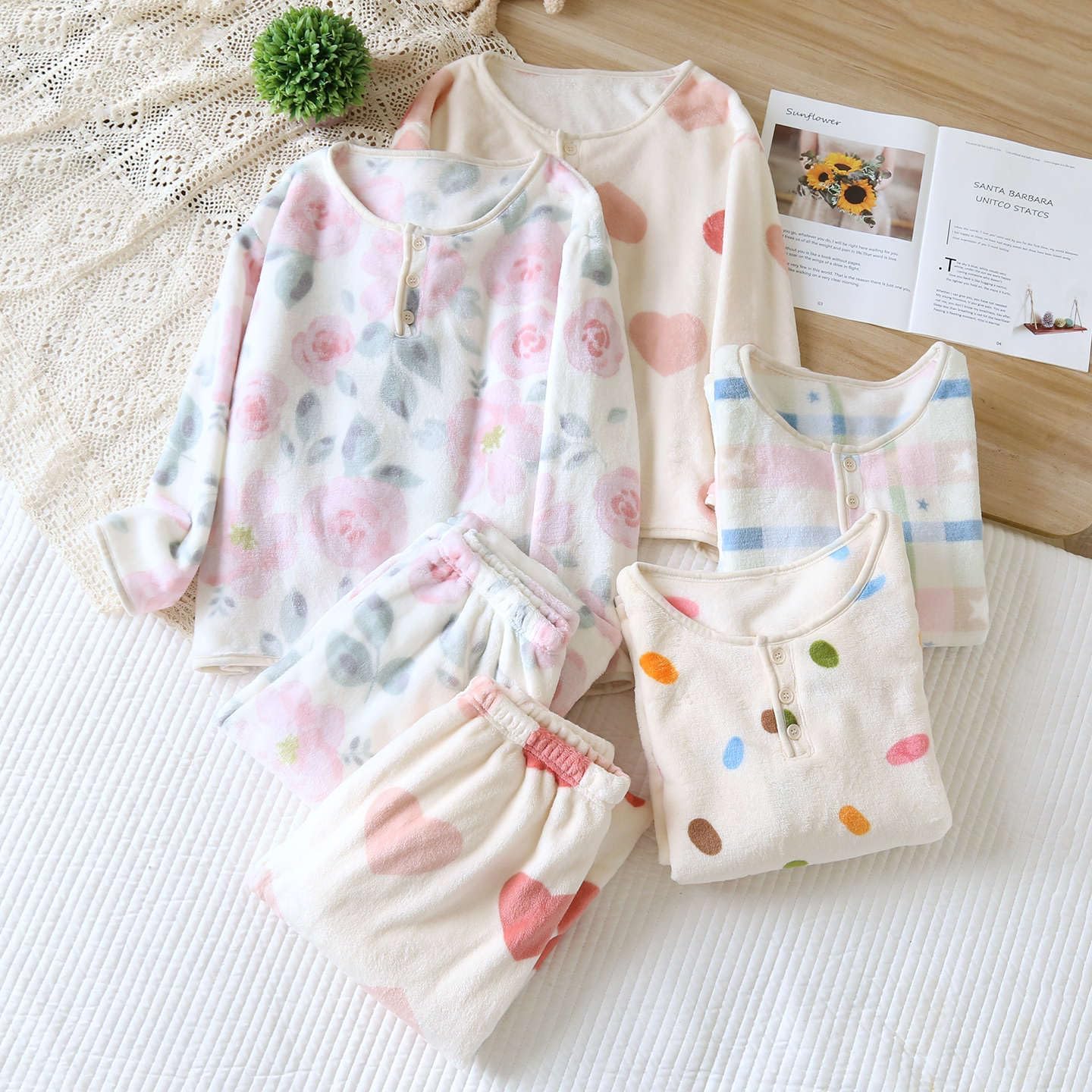 Women's 2 Piece Fleece Pajamas Set Warm Pjs Fuzzy Lounge set Cute Print Sleepwear - Image 4