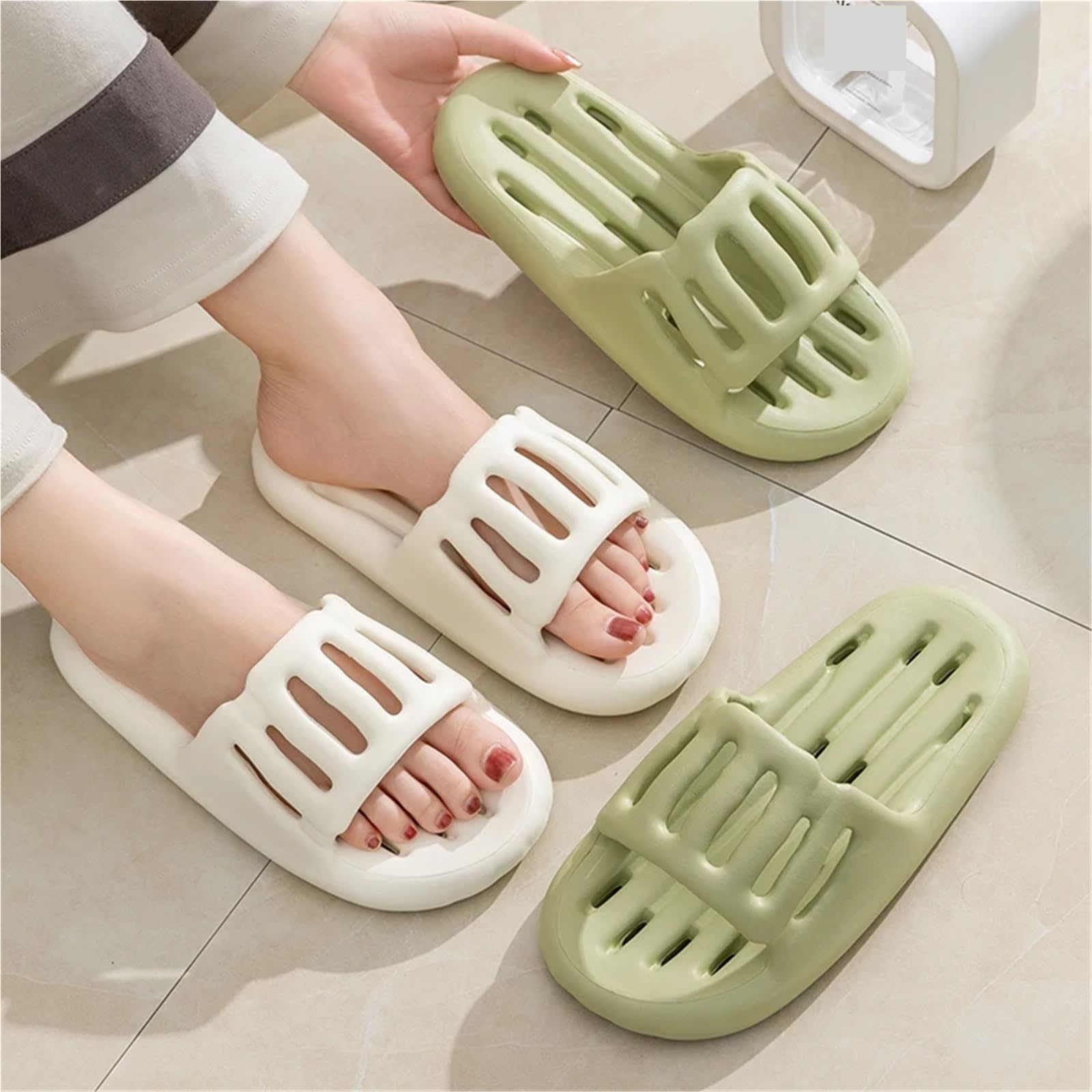 Paar Sommer-Badeschuhe, aushöhlen, auslaufsicher, schnelltrocknend, zum Baden, für Damen, rutschfest, weich, für die Dusche (Grau, 36–37) (Grün, 44/45 EU)