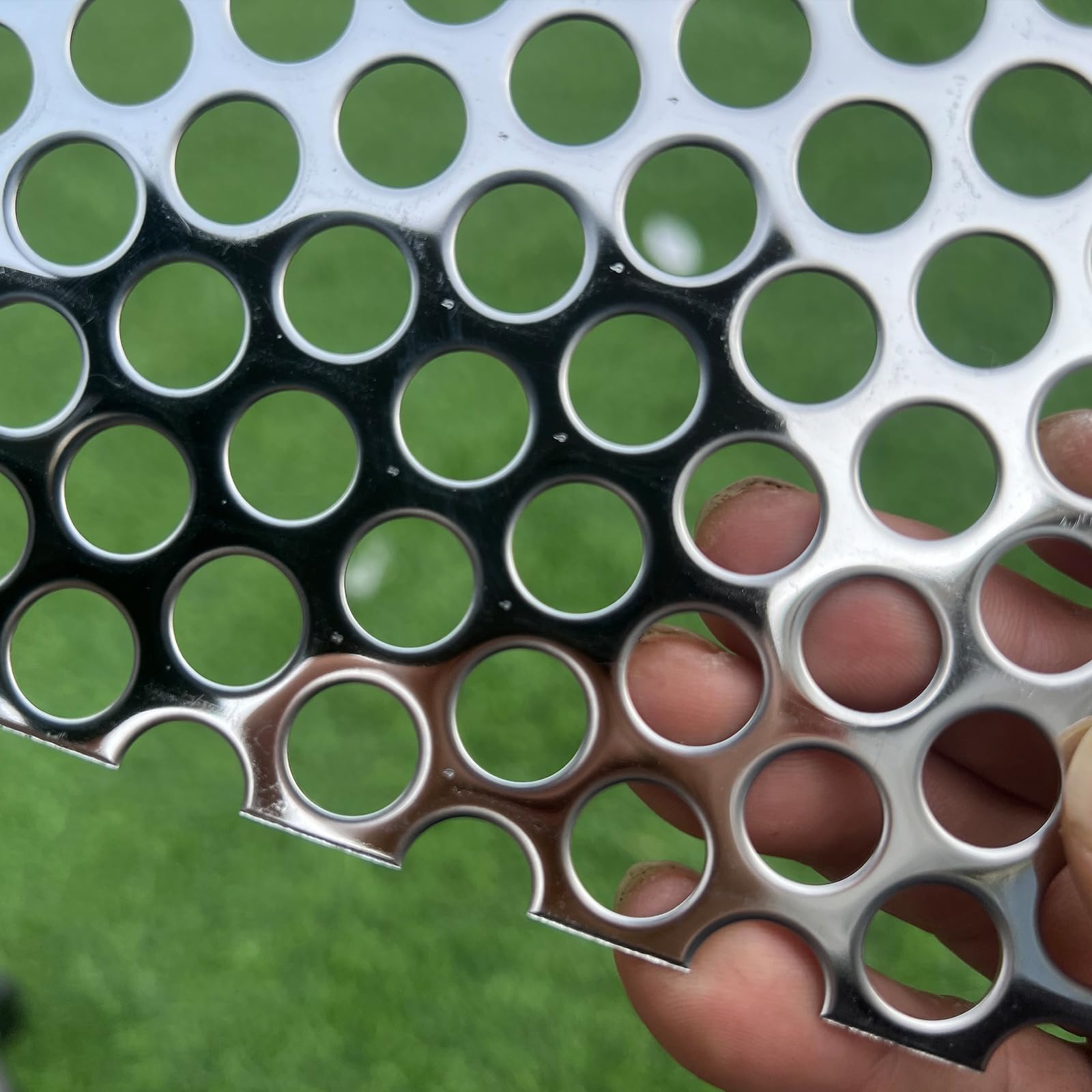 7.8"x3.9" Opening Round Holes About 1/2inch (12mm) Perforated Metal Sheets 19Gauge Expanded Metal Mesh Perforated 304 Stainless Steel Sheet Mesh Screen Panel Decorative Panel Decorati Plate