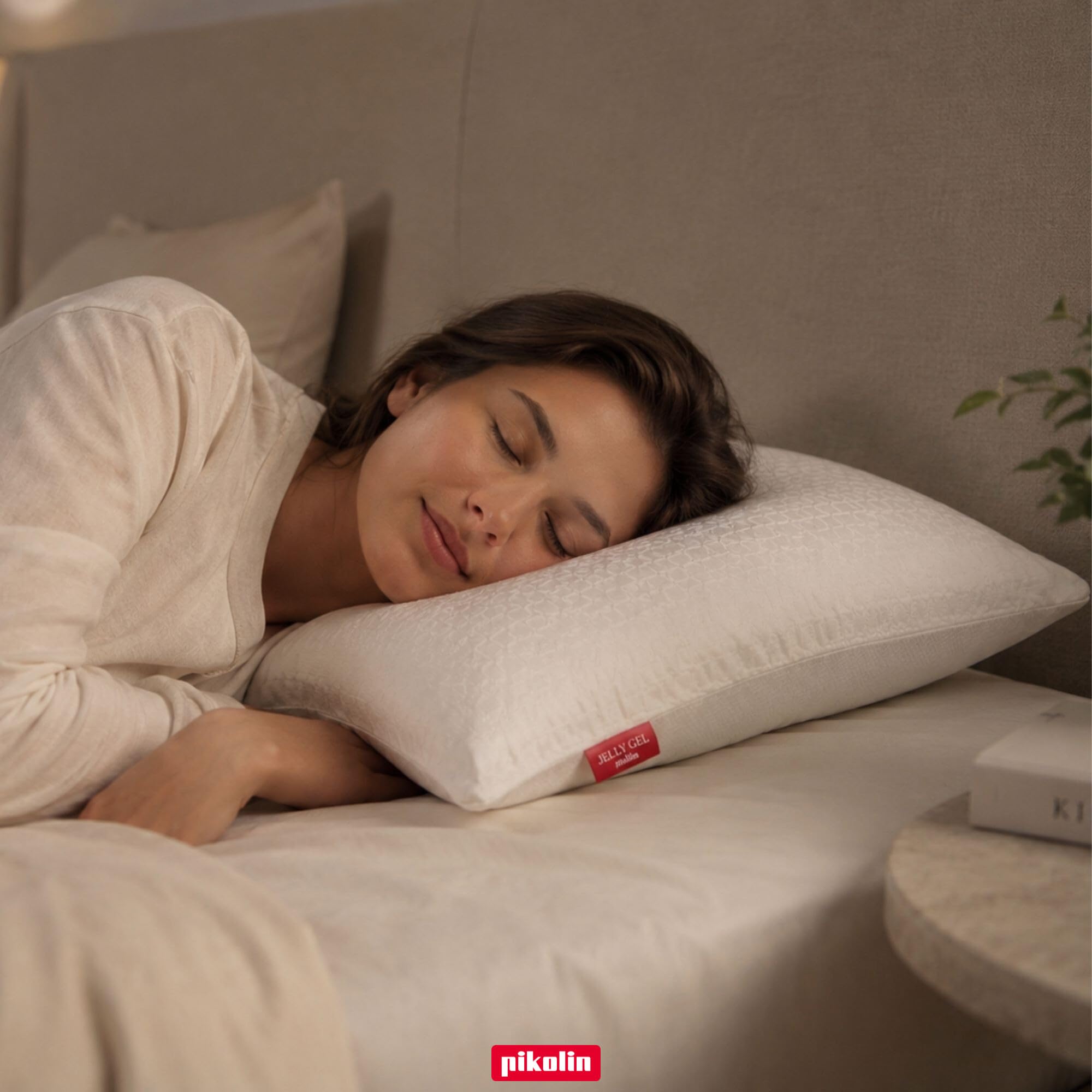 PIKOLIN - Cuscino Memory Foam Cervicale 90 cm con Memory Gel Premium JellyGe l- Effetto Fresco, Sostegno Medio, Ergonomico Cervicale, Traspirante e Ipoallergenico